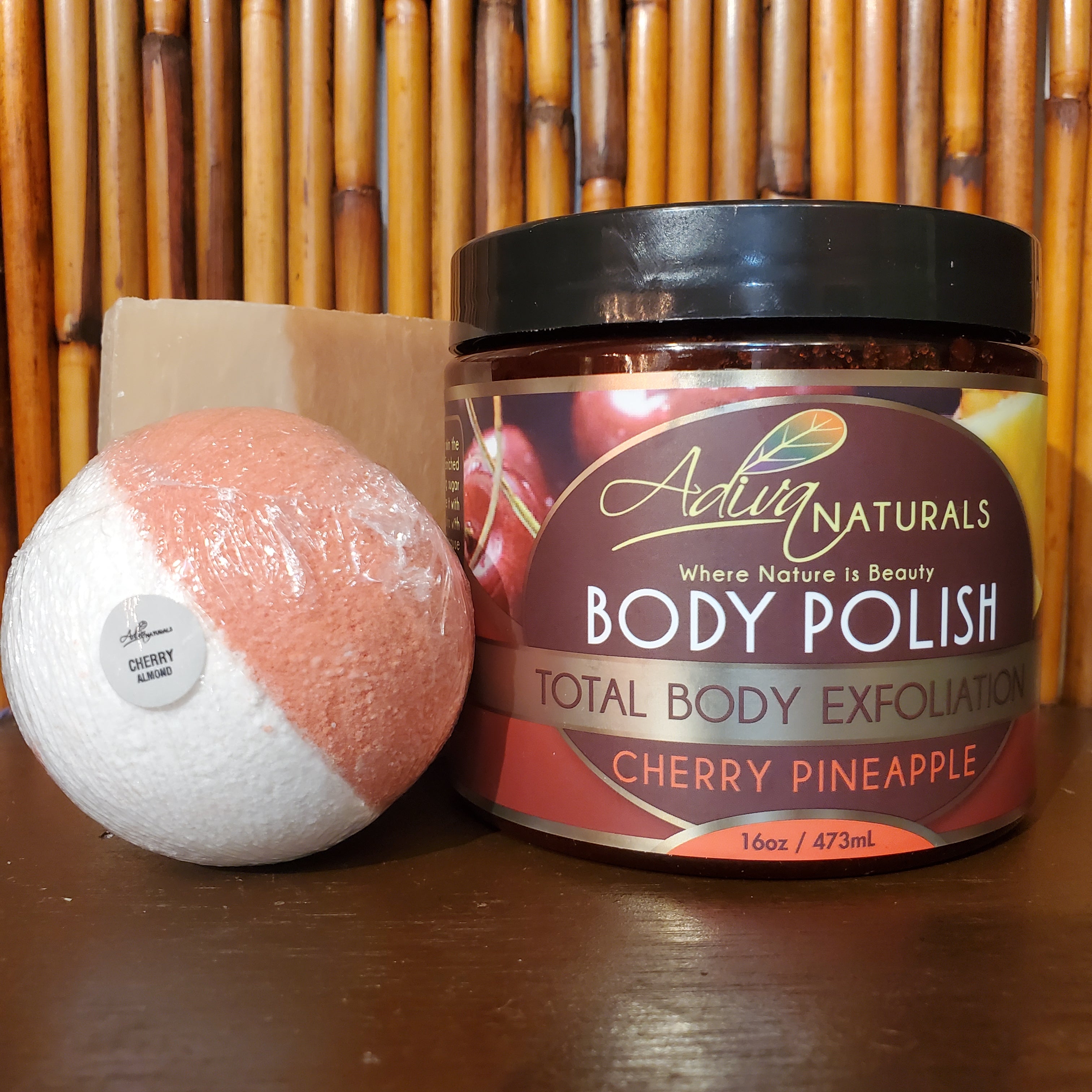 Coffret de bain de luxe : Exfoliant corporel, bombe de bain et savon - Cerise Ananas (Saisonnier)