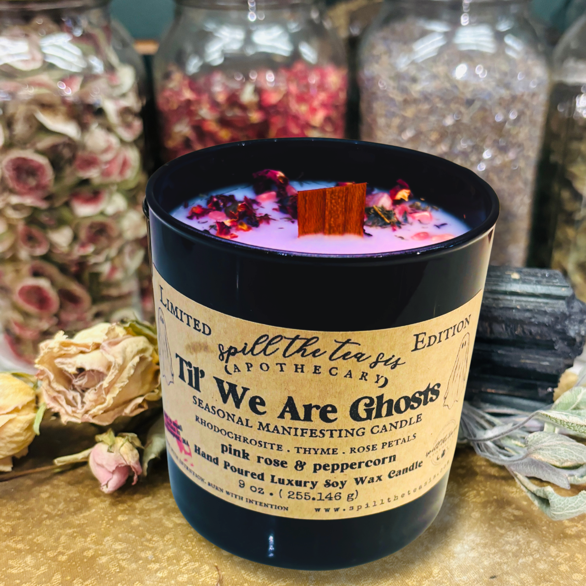Bougie Til We Are Ghosts | Bougie de manifestation en cire de soja rose romantique et ambre