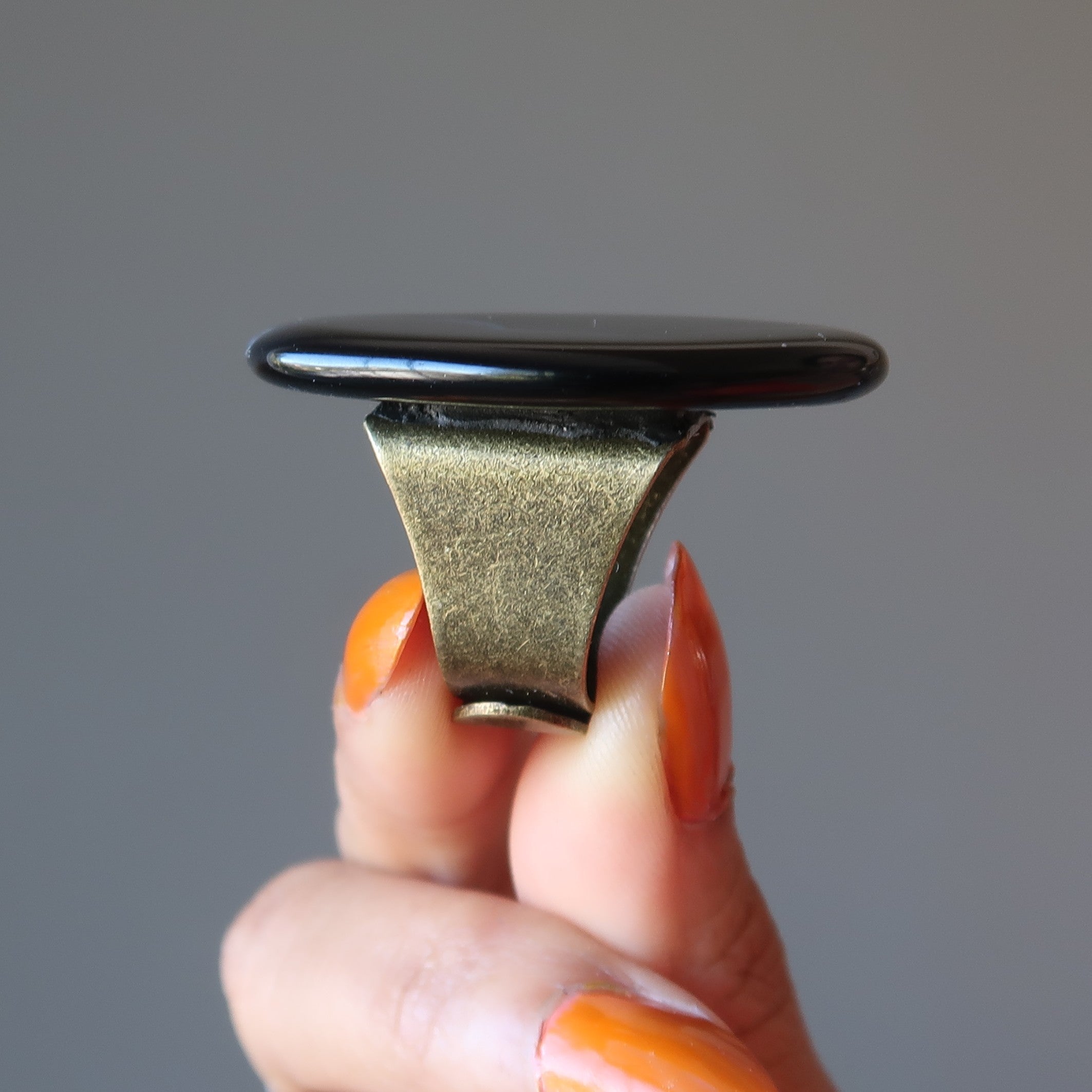 Bague Agate Noire Pierre de Pouvoir Maîtresse Bronze Ajustable