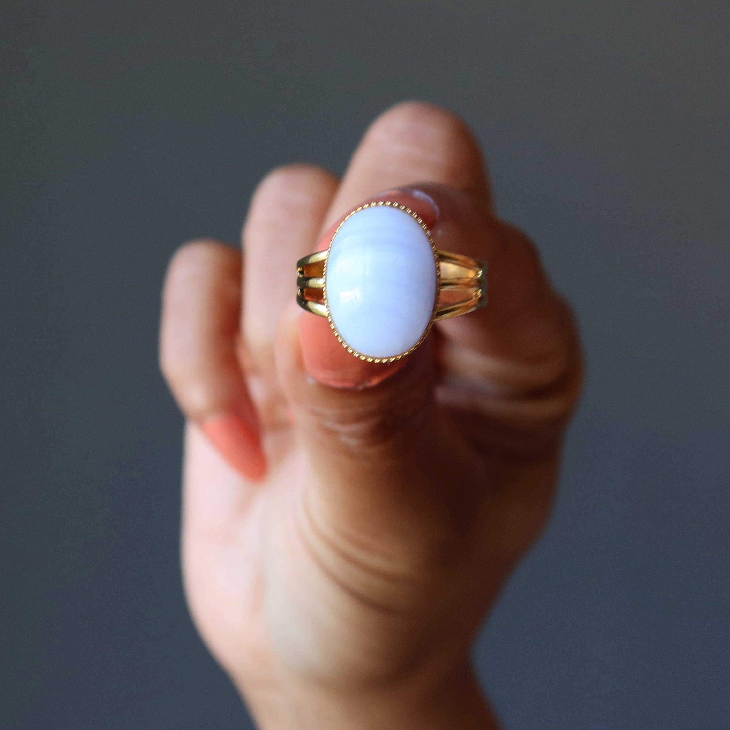 Bague en agate dentelle bleue, cristal ciel, dorée, ajustable