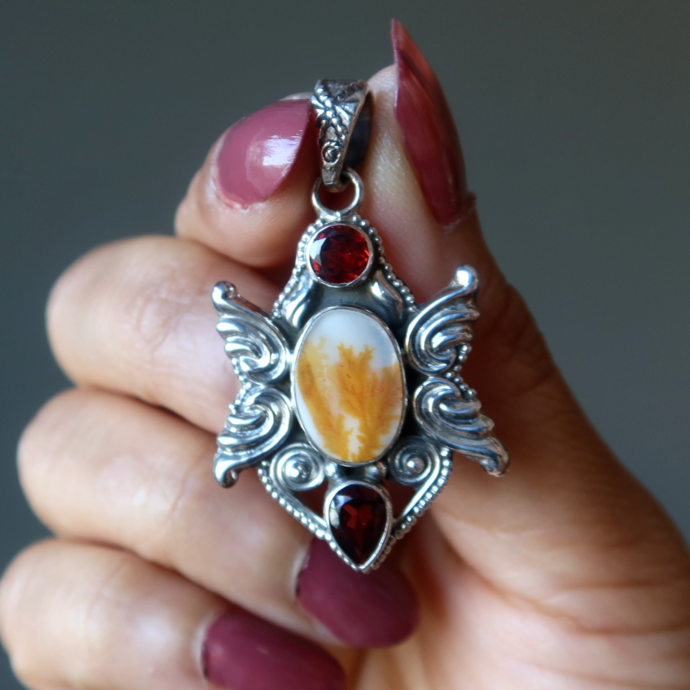Pendentif Agate Dendritique Envole-toi plus haut Grenat Argent Sterling
