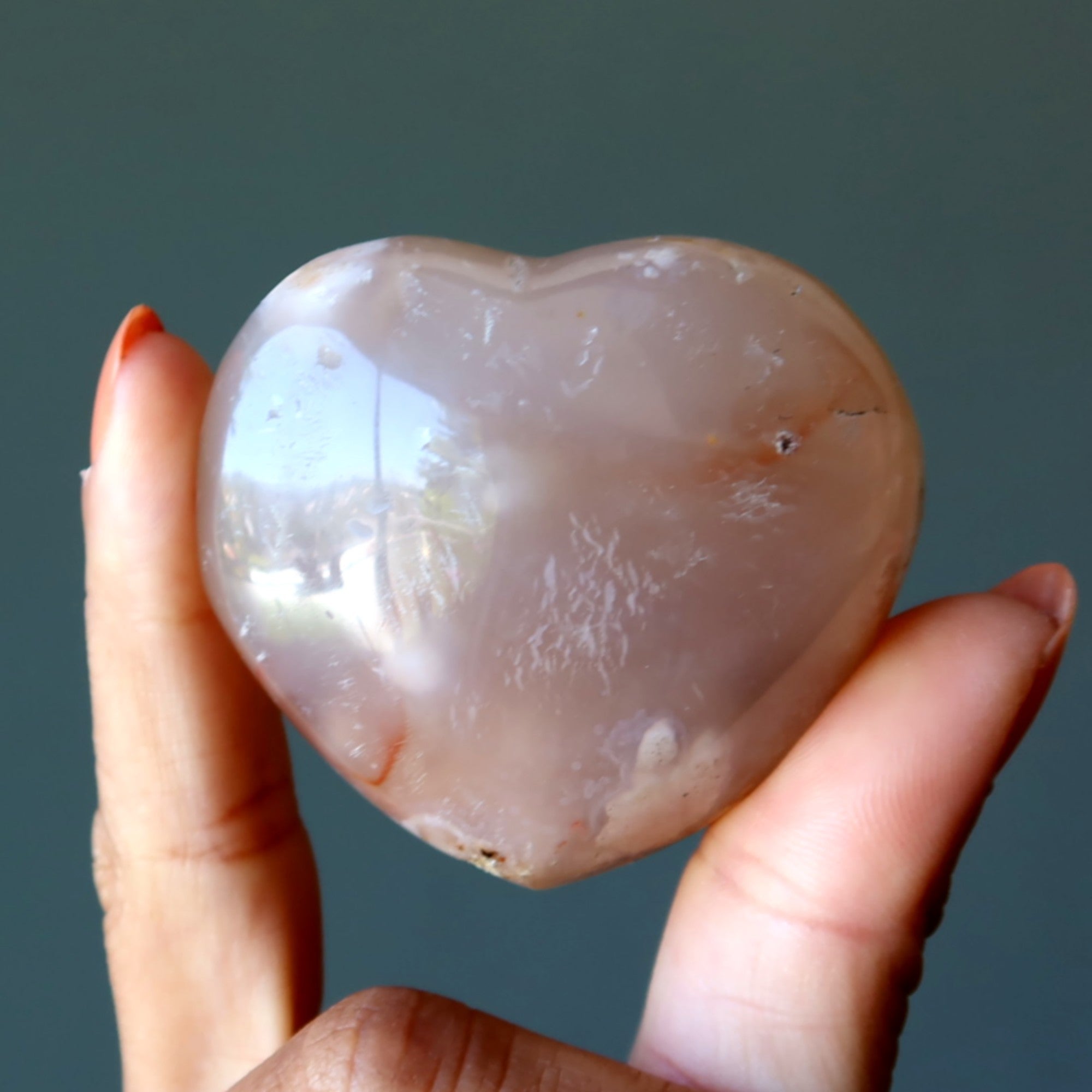 Blüten-Achat Herz Romantik erblüht Chalcedon Liebeskristall