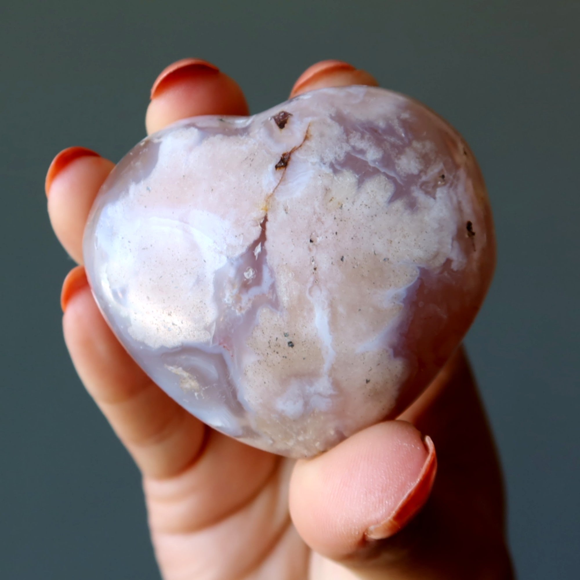 Blüten-Achat Herz Romantik erblüht Chalcedon Liebeskristall