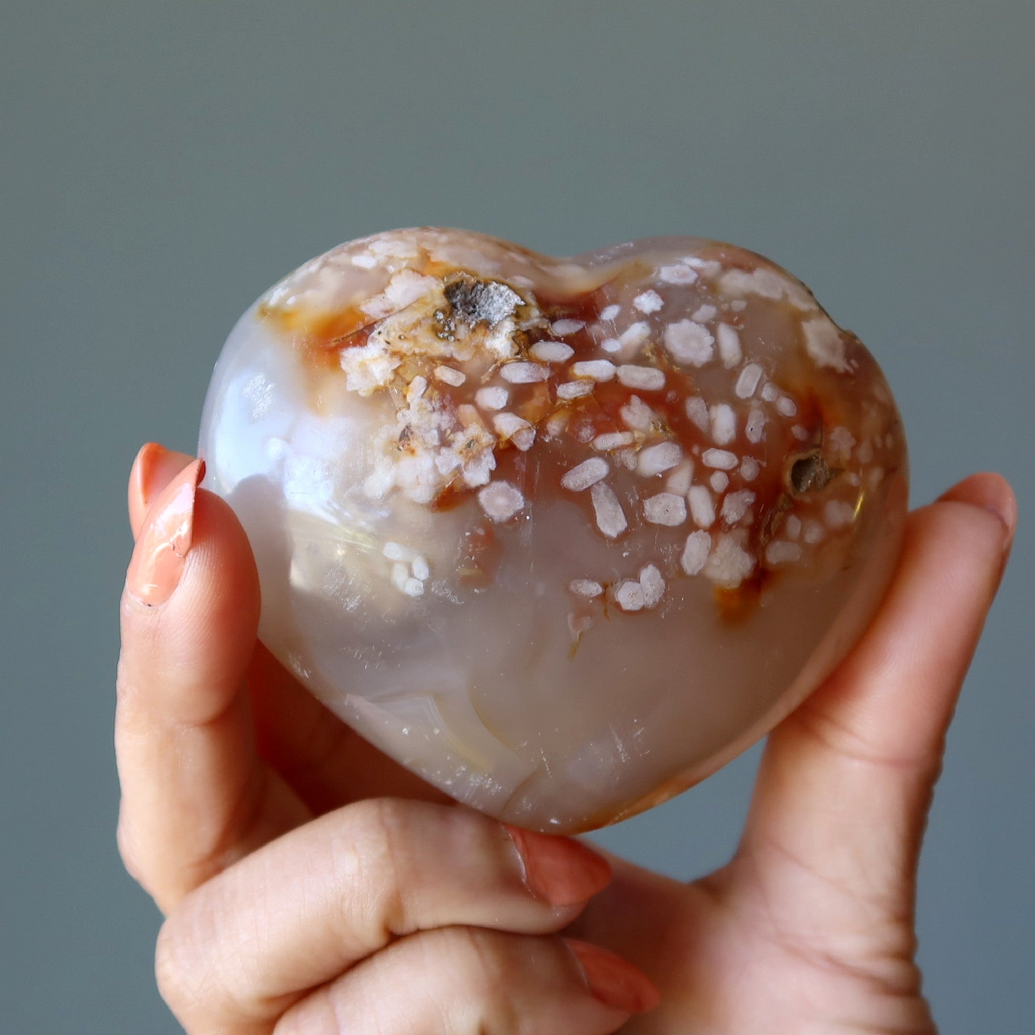 Blüten-Achat Herz Romantik erblüht Chalcedon Liebeskristall