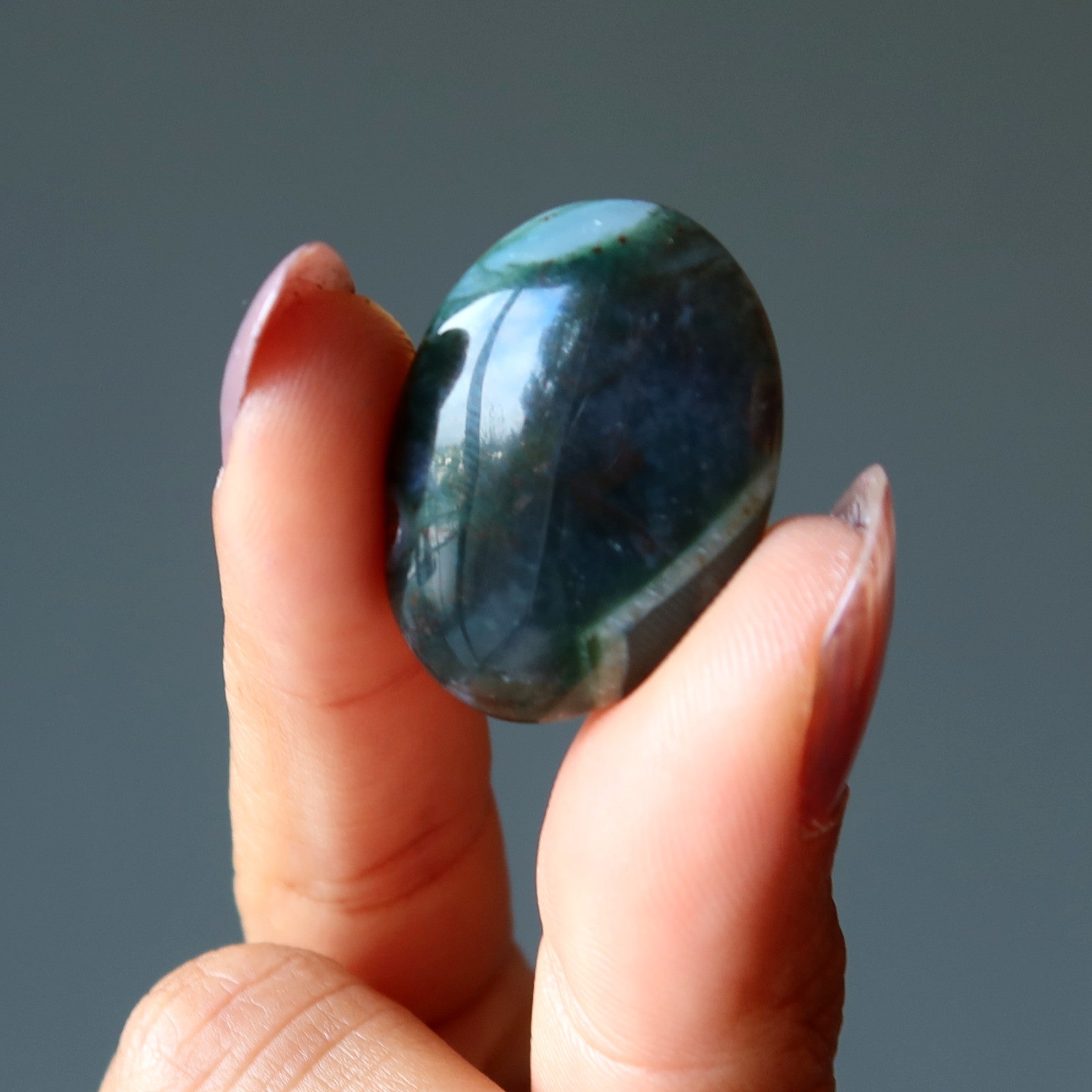 Moss Agate Grid Crystal Red Beauty Oval Gem