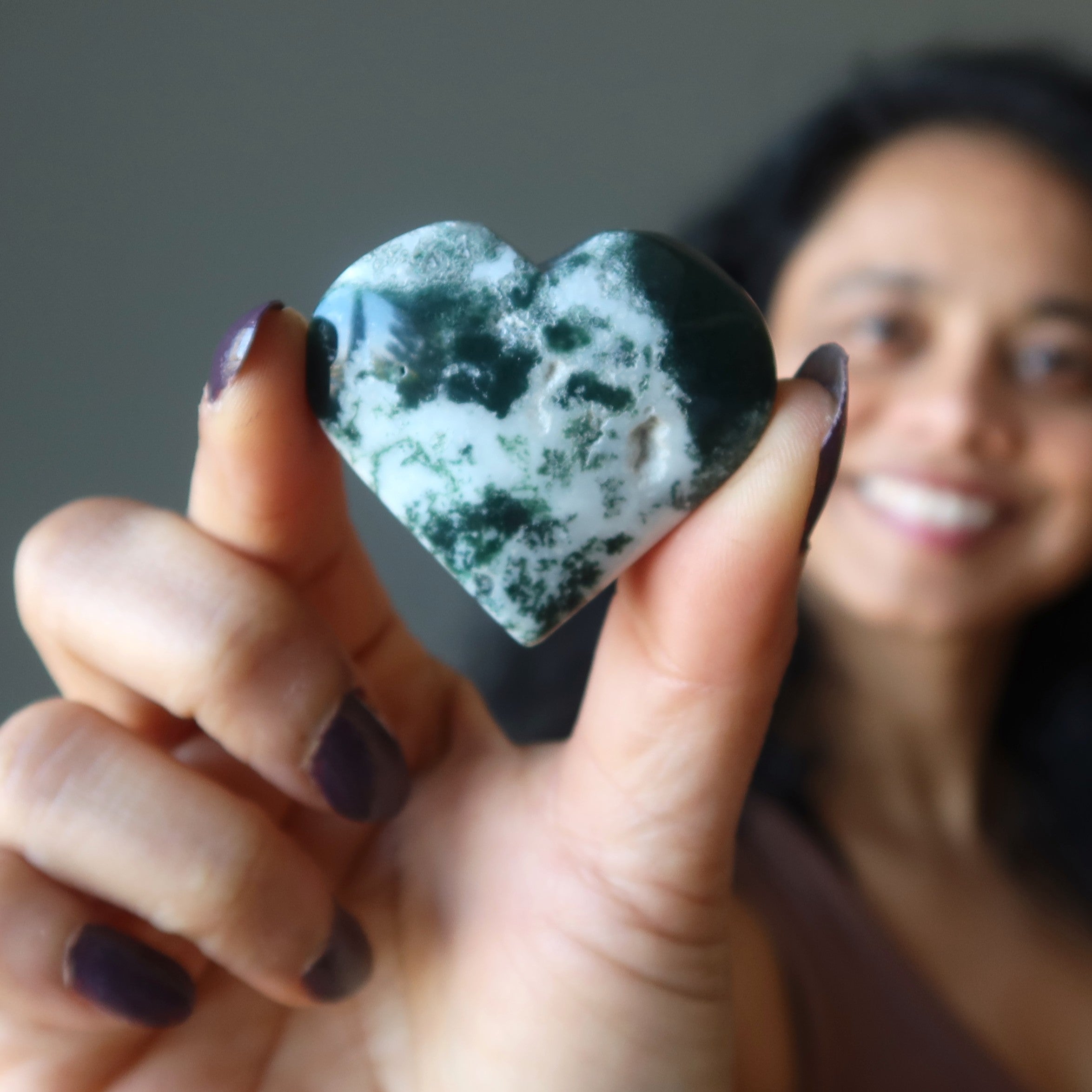 Cœur d'agate dendritique, relations florissantes, gemme verte de l'amour