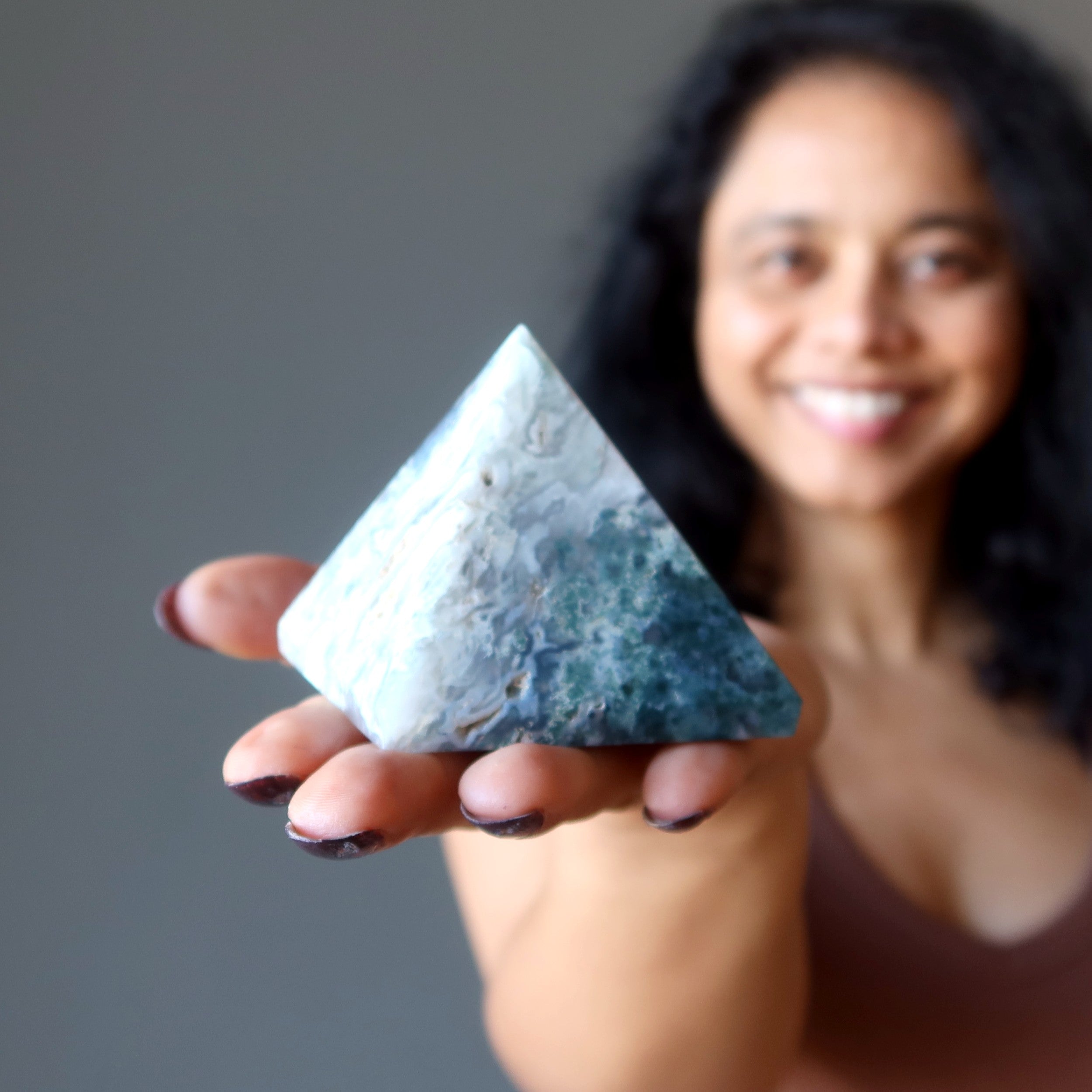Tree Agate Pyramid Holy Green Vine to Sky Meditation Stone