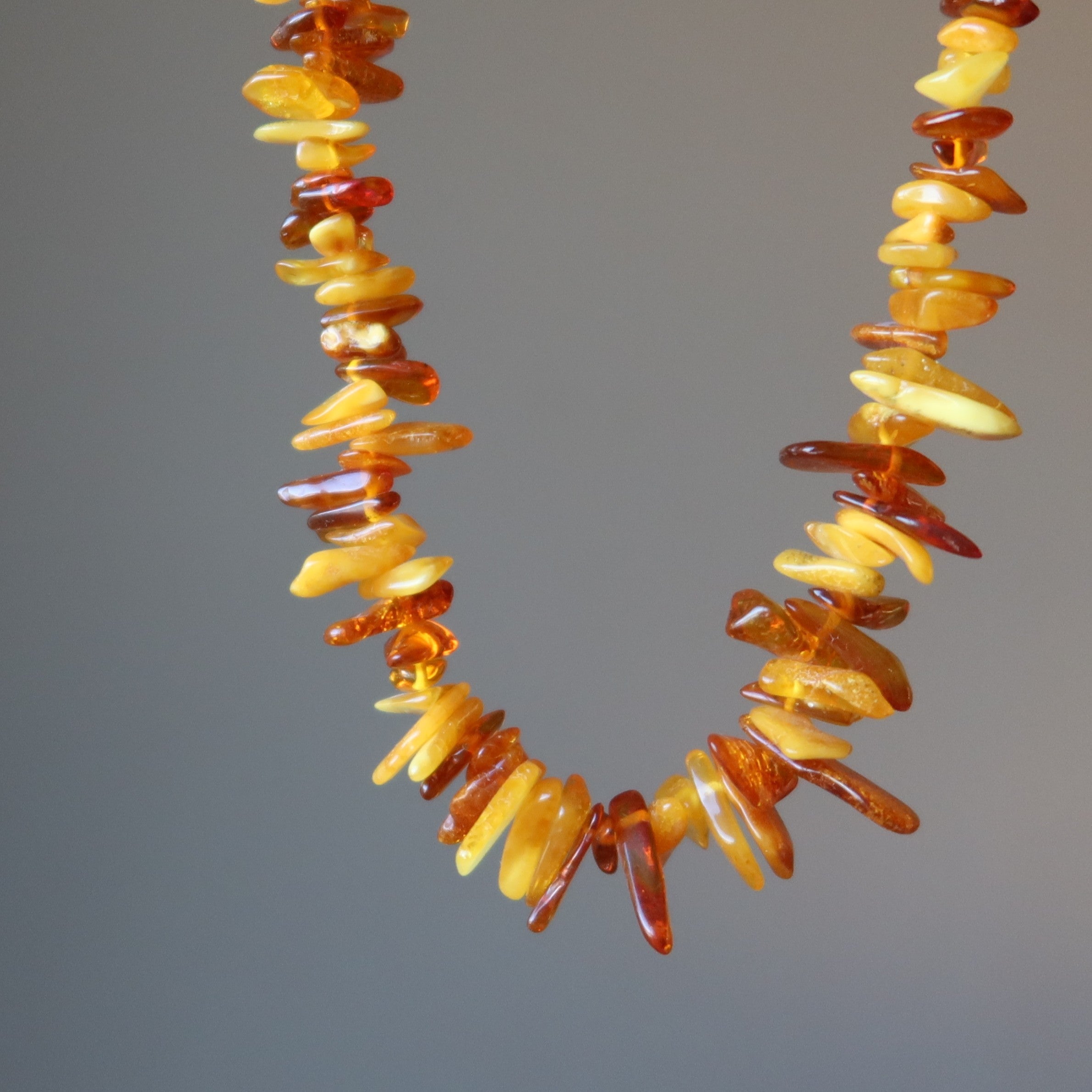 Collier d'ambre Automne chaud Noué Pierres de la Baltique