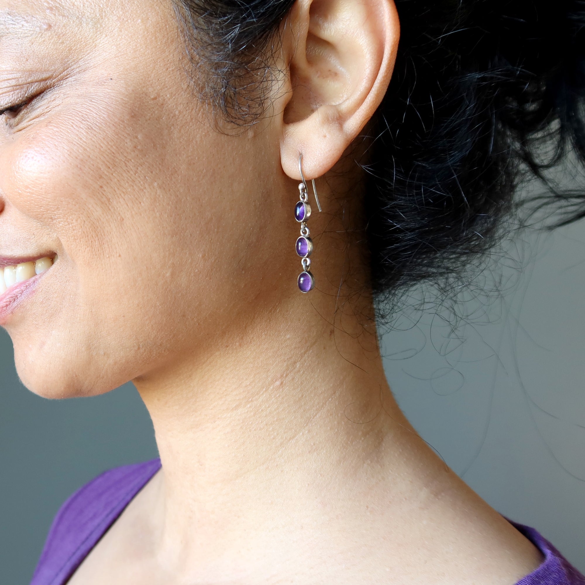 Boucles d'oreilles améthyste Sainte Trinité Pierres précieuses violettes Argent sterling