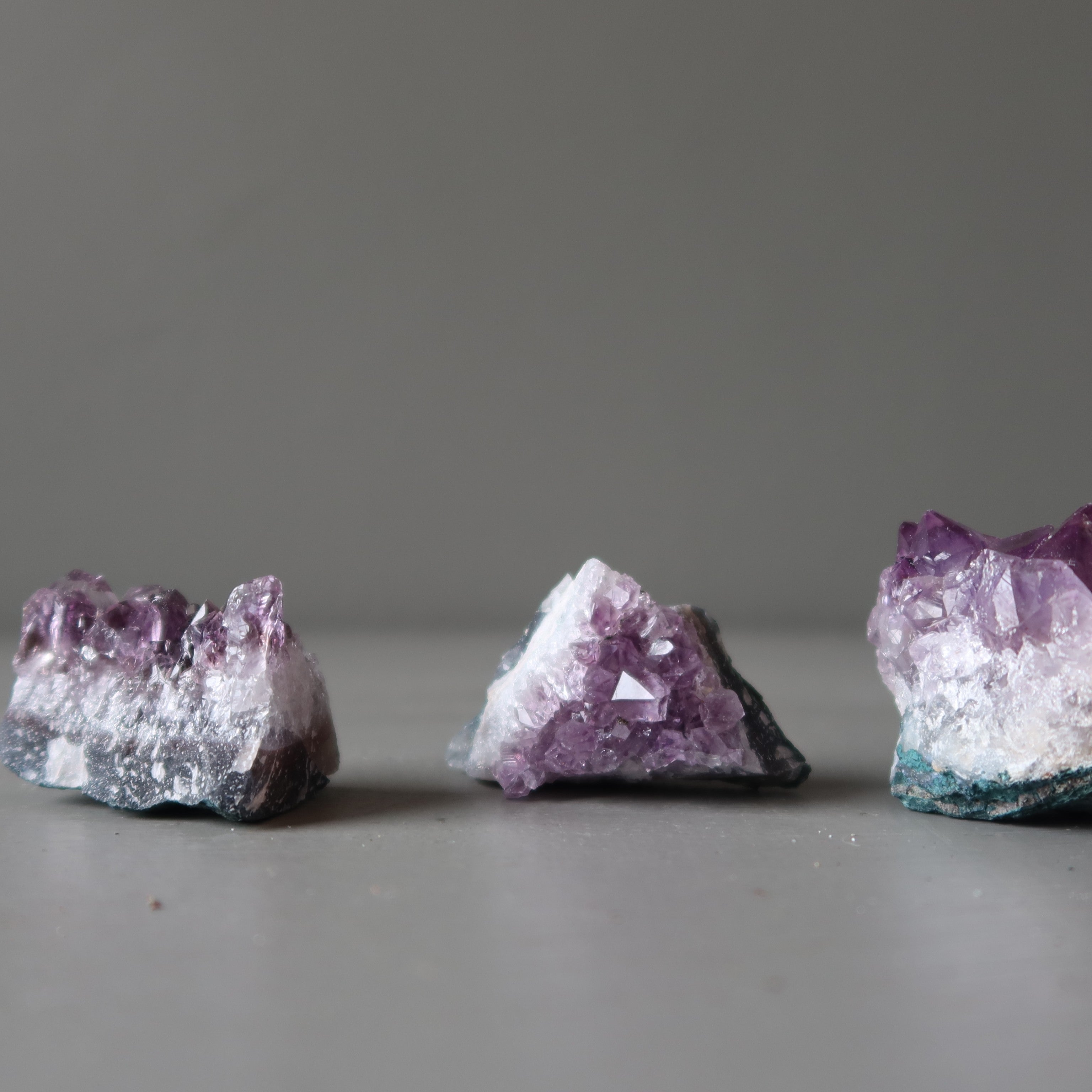 Amethystdruse Lila Meditation, Auslage und Gitter Kristall