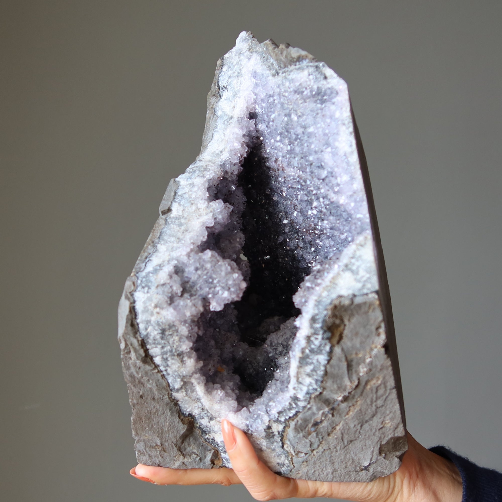 Géode d'améthyste Calcédonite bleue Cristal de méditation spirituelle 20 cm