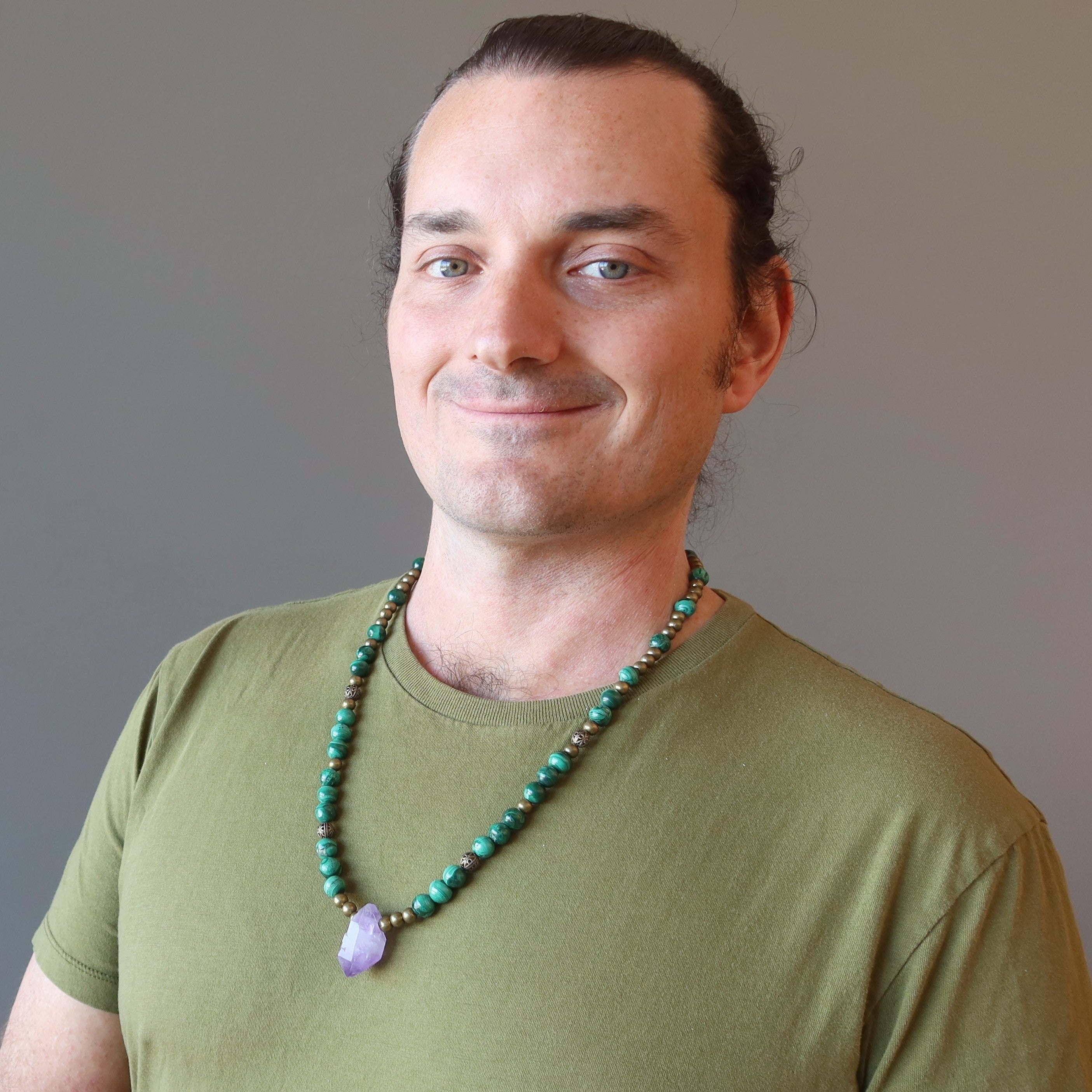 Collier Améthyste Époque Antique Cristaux de Malachite