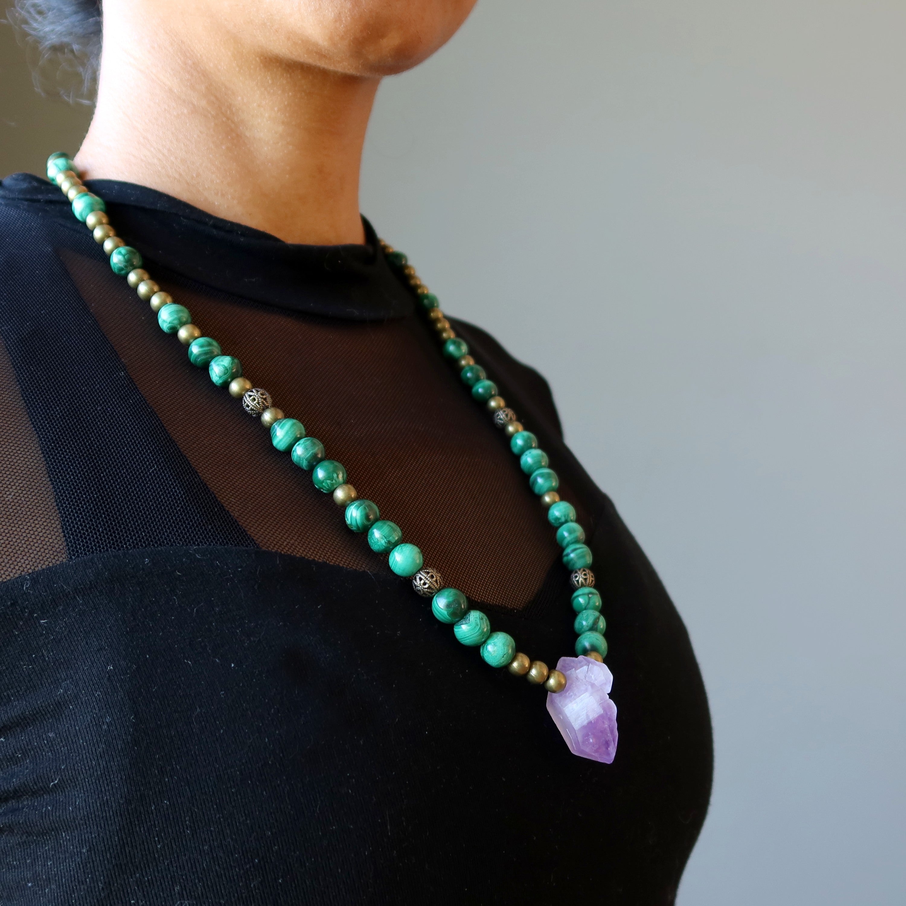 Collier Améthyste Époque Antique Cristaux de Malachite