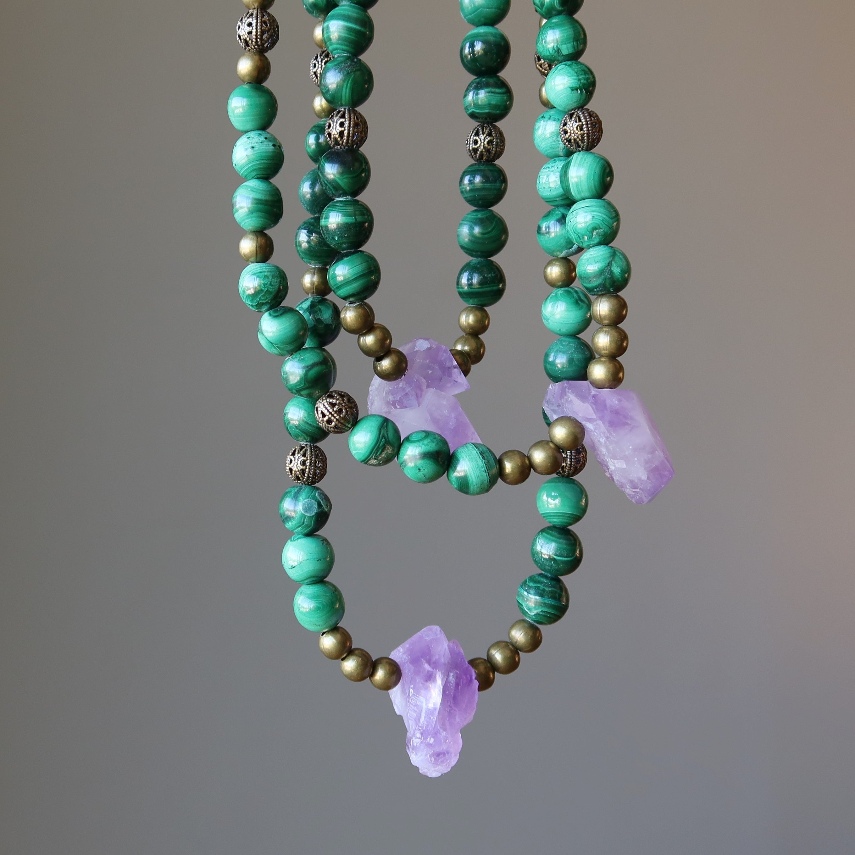 Collier Améthyste Époque Antique Cristaux de Malachite