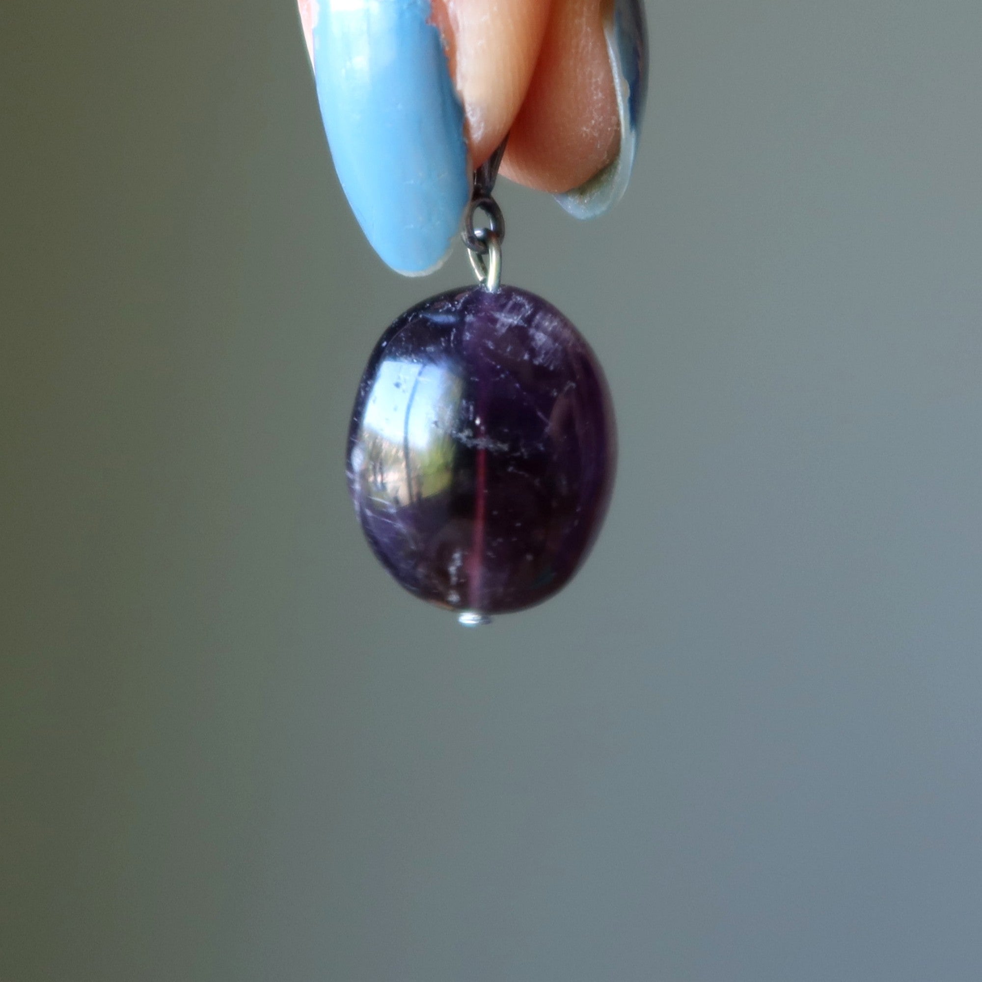 Pendentif en améthyste Gemme violet foncé de l'âme sage
