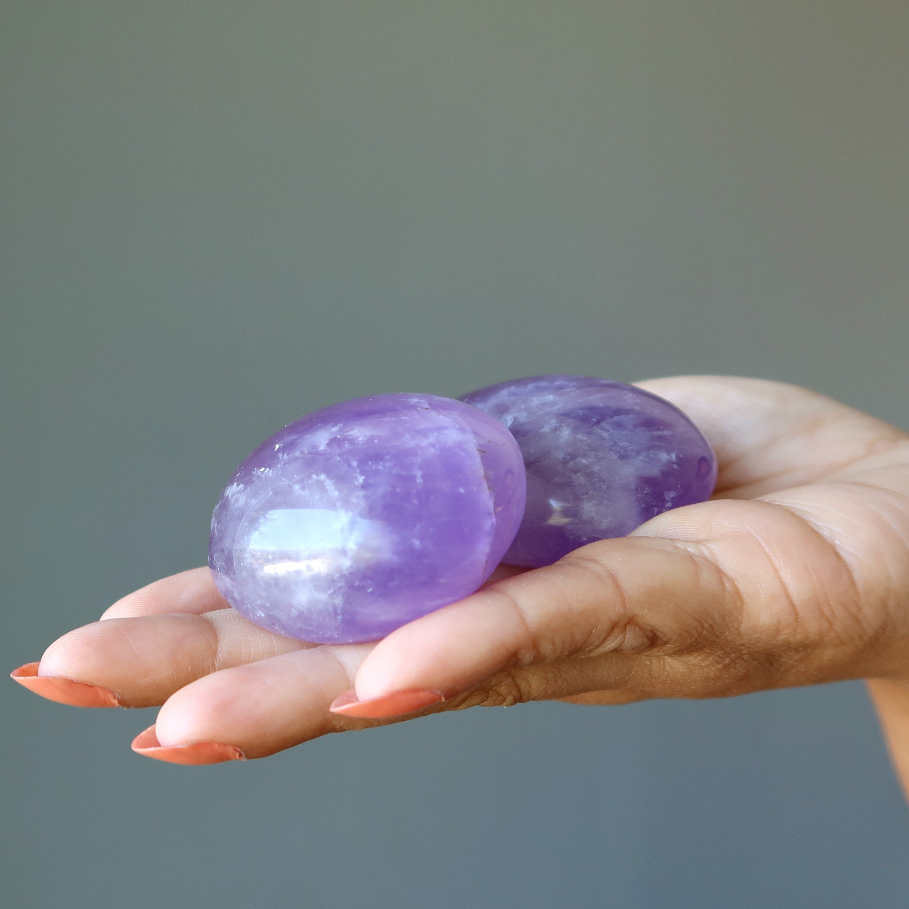 Amethyst-Handstein-Paar, lila Meditationskristall