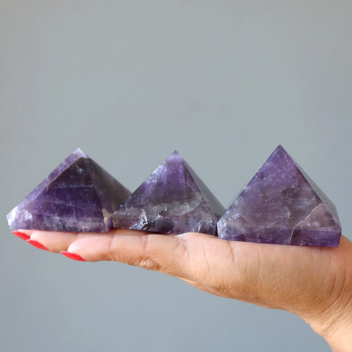 Amethyst Pyramide Lila Intuitiver Symbolstein
