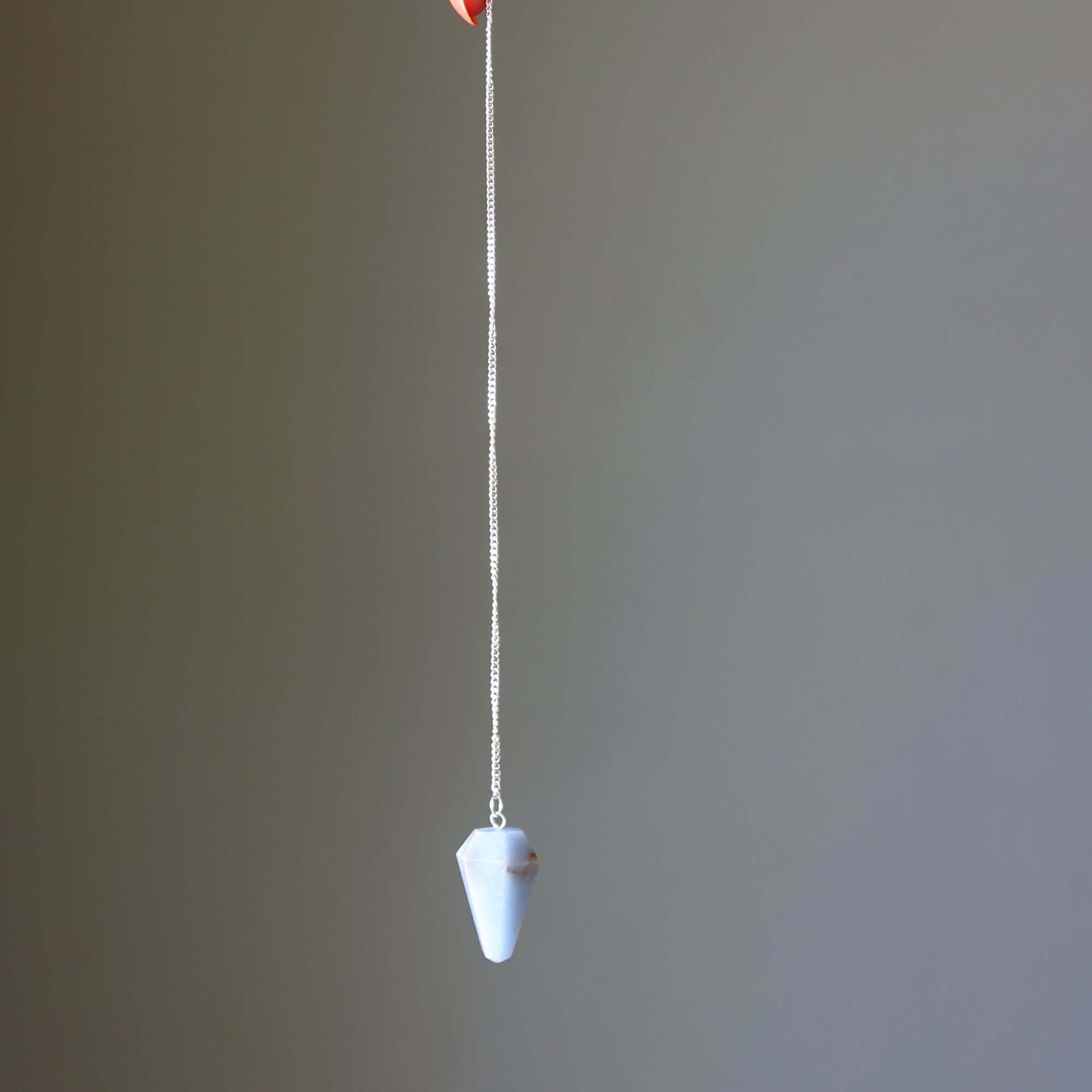Pendentif en angélite, "parler aux anges", pierre