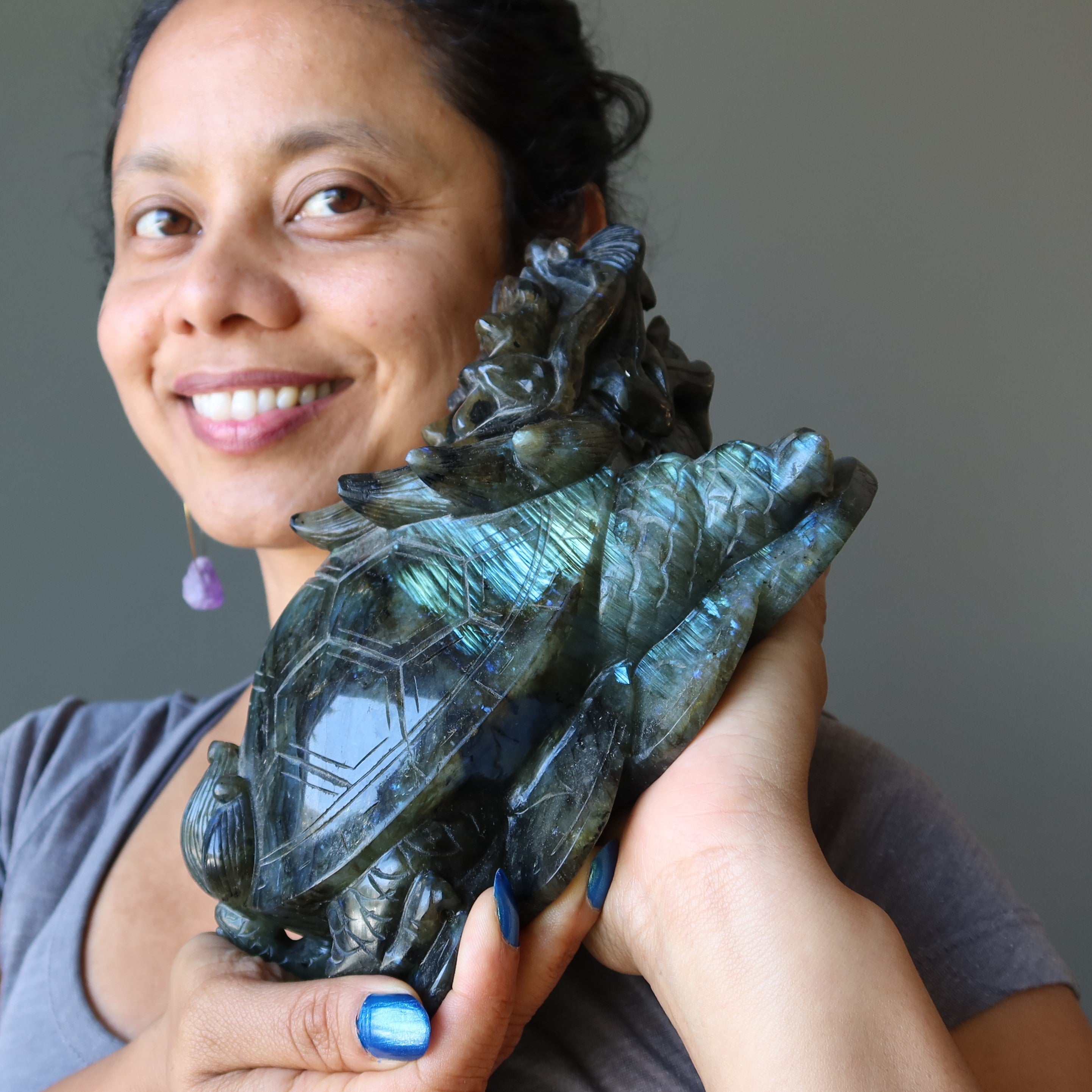 Statue XXL de 9 pouces représentant une tortue dragon en labradorite aux couleurs de l'arc-en-ciel, porte-bonheur
