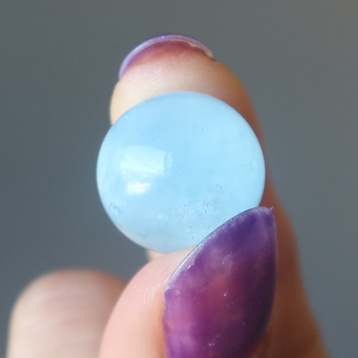 Aquamarin Kugel Blaue Glückseligkeit Edelstein Kristallkugel