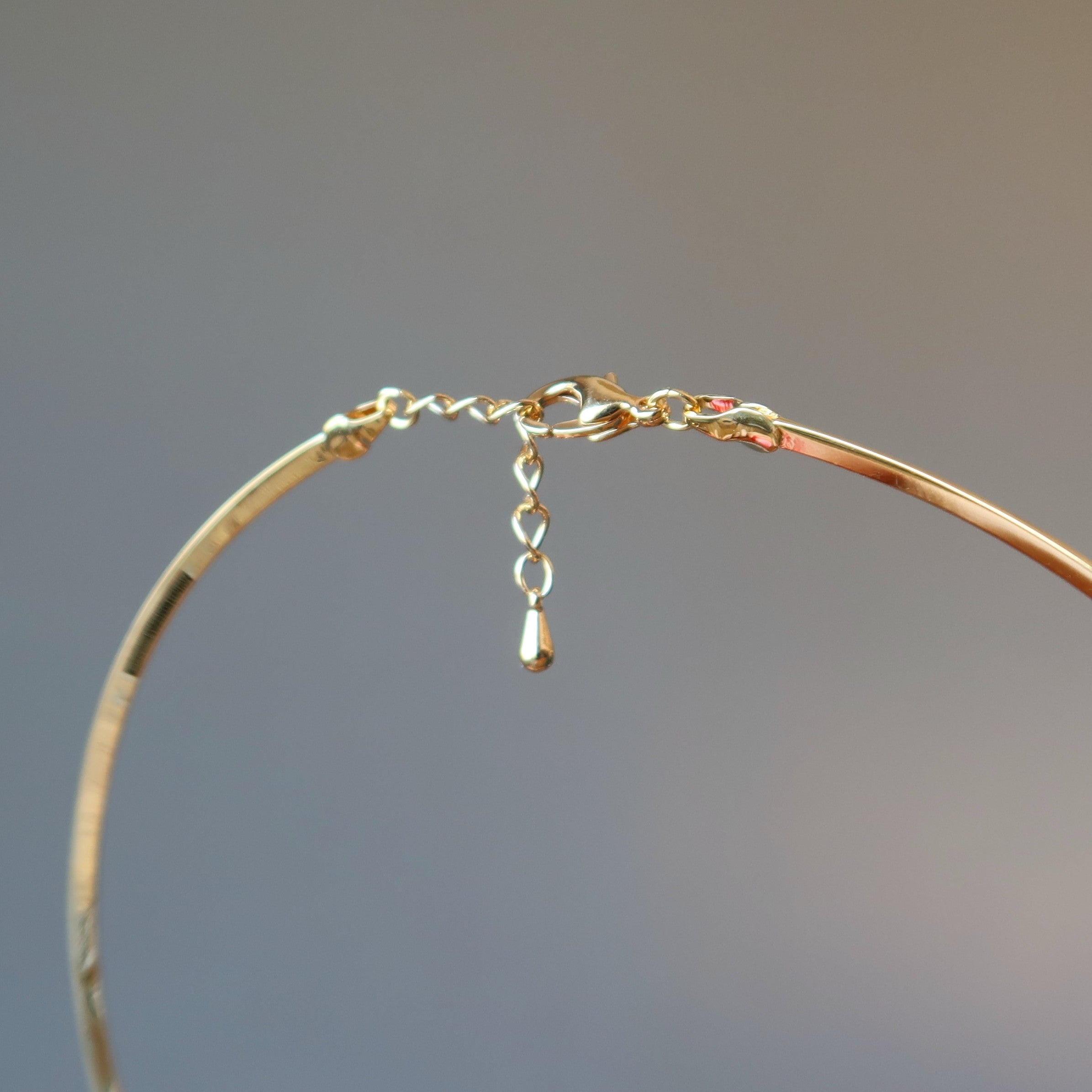 Grüner Aventurin Halskette Pfeilspitze Gold Collier