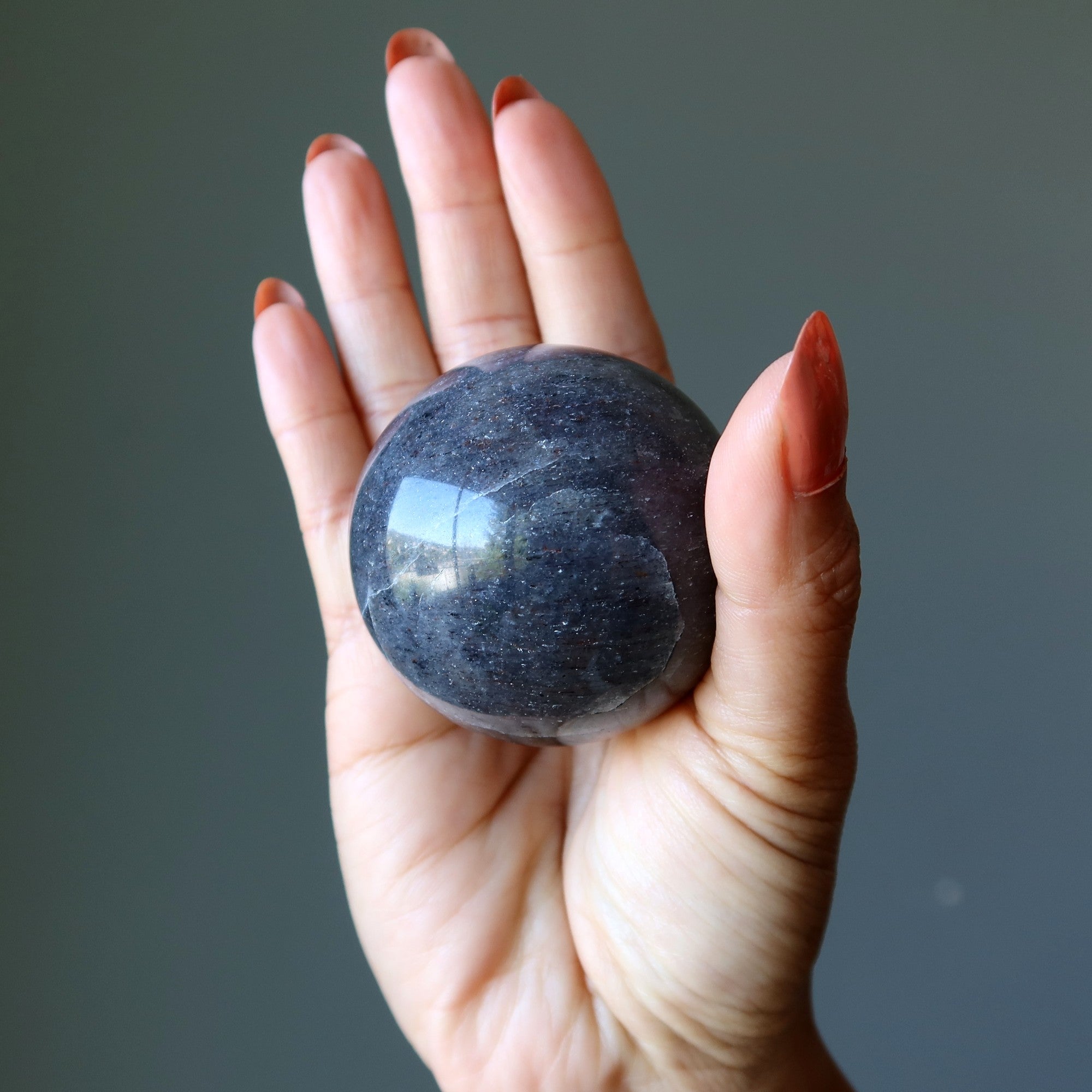 Sphère en Aventurine Bleu Nuit – Boule de Cristal Méridien