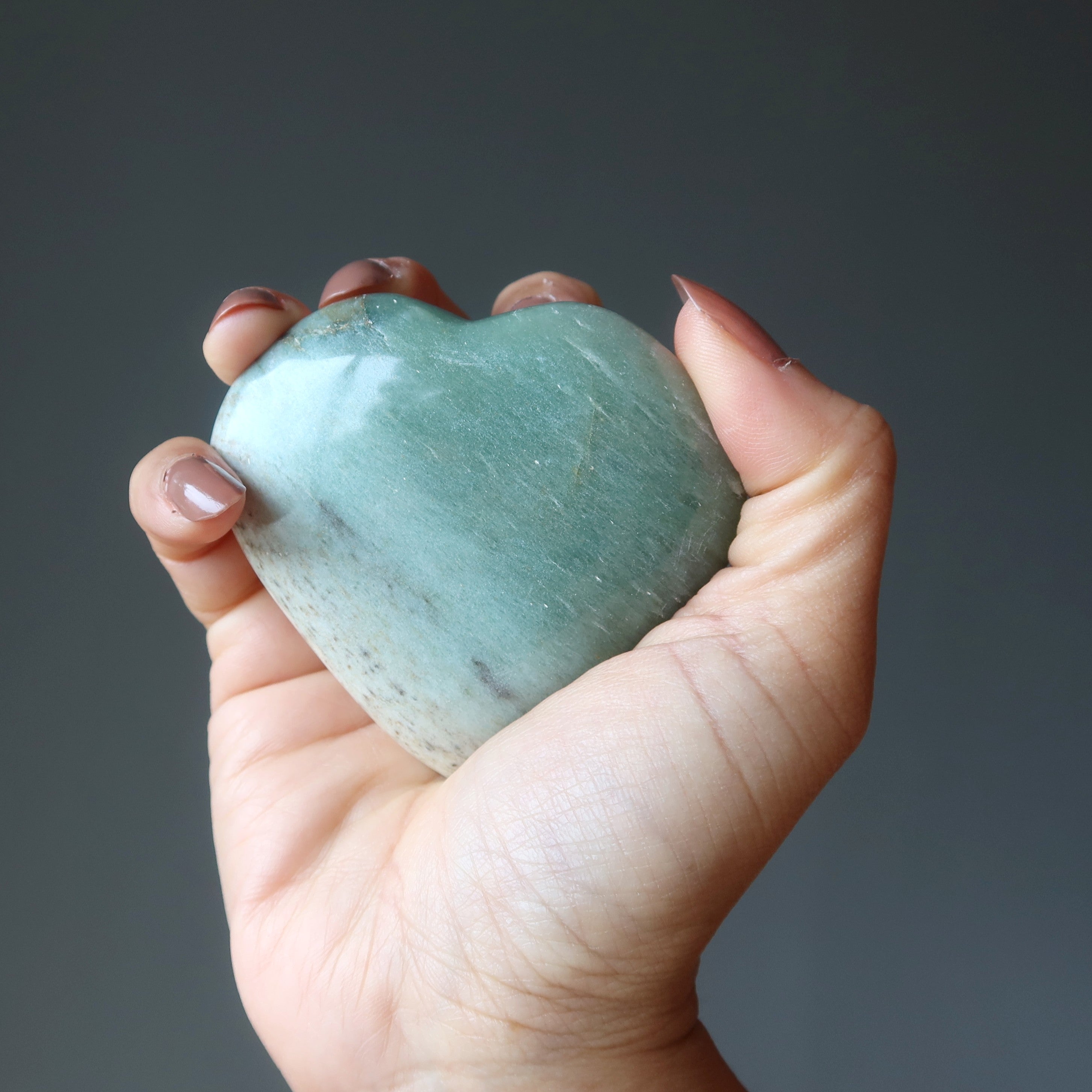Cœur en aventurine verte : pierre de cristal pour un amour riche et robuste