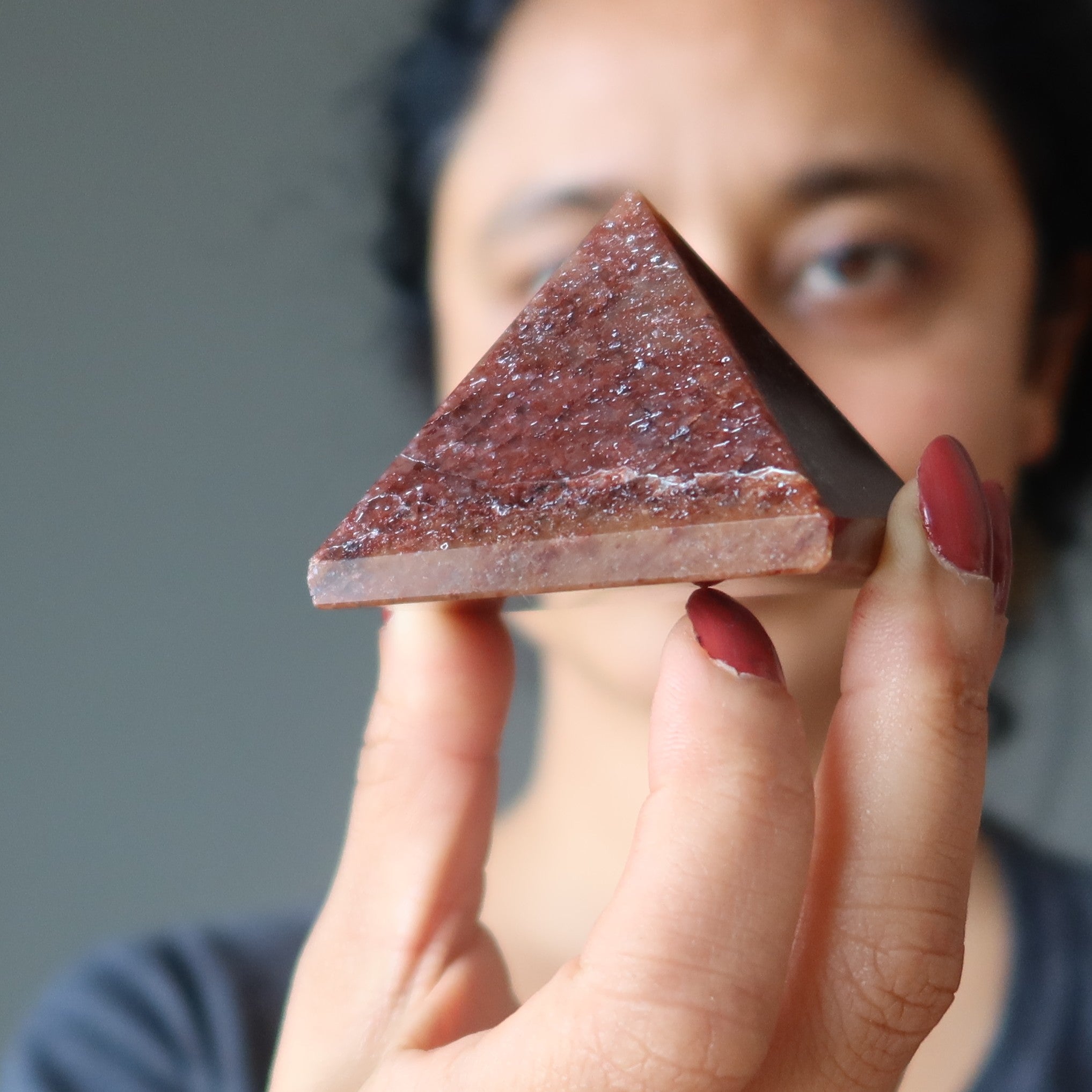 Roter Aventurin Pyramide Naturtundra Kristall