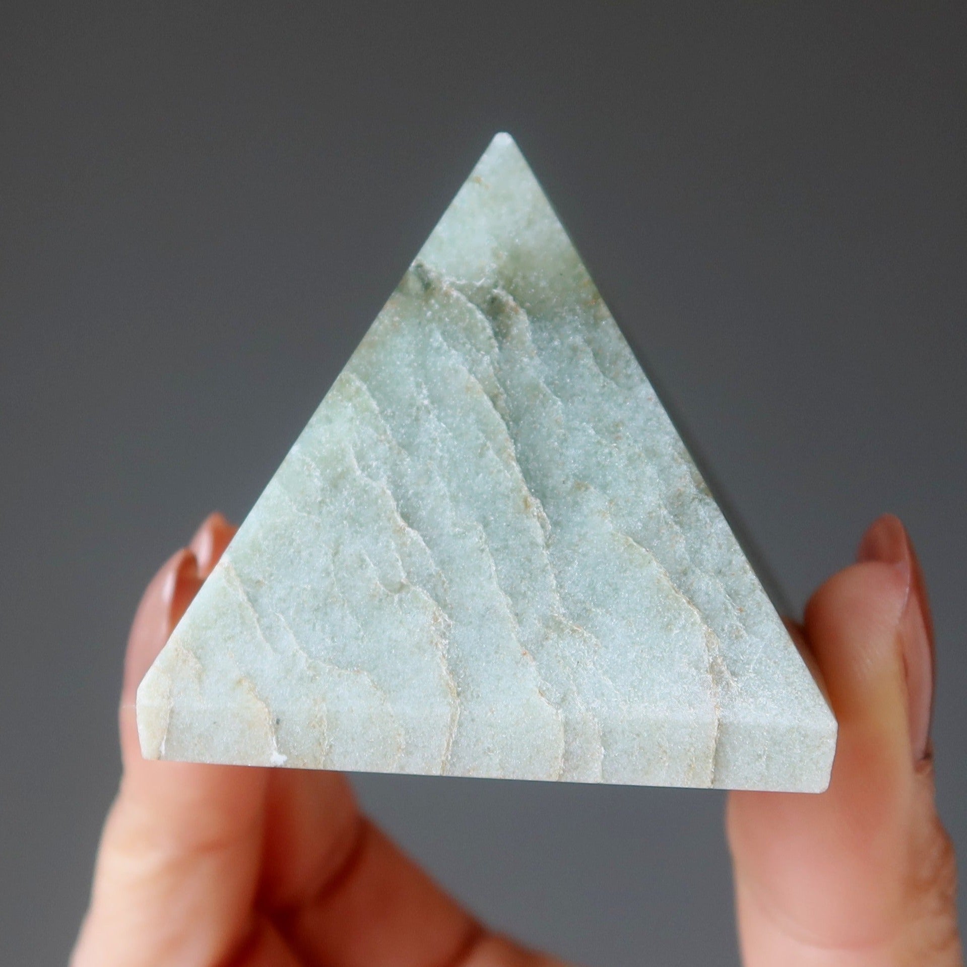 Pyramide en aventurine verte – Pierre de prospérité et de puissance