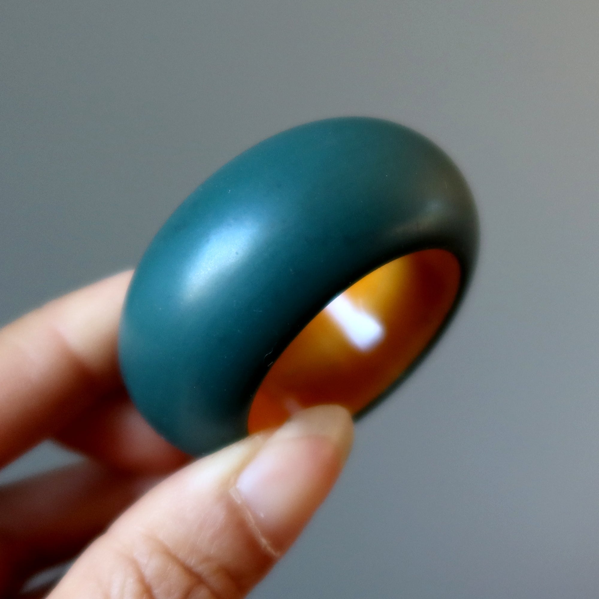 Display Stand Blue Wood for Crystal Balls Eggs