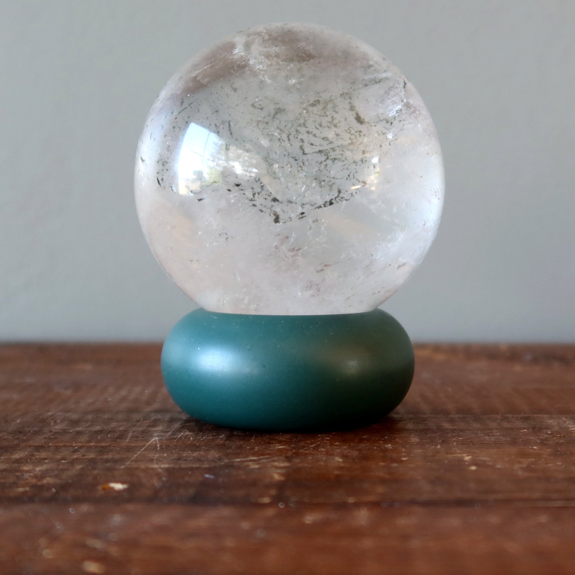 Display Stand Blue Wood for Crystal Balls Eggs
