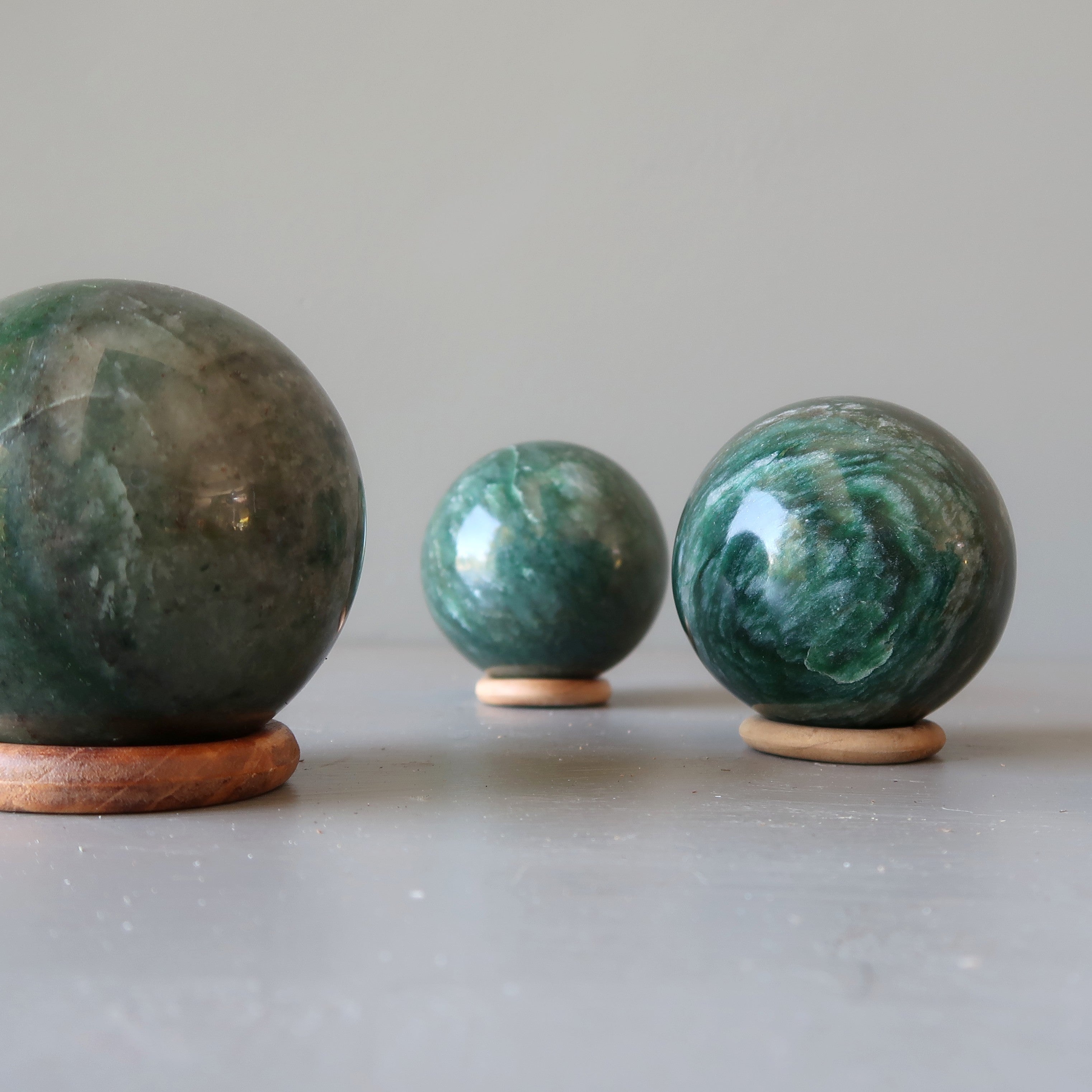 Display Stand 3 Wood Rings for Ball Egg Stones