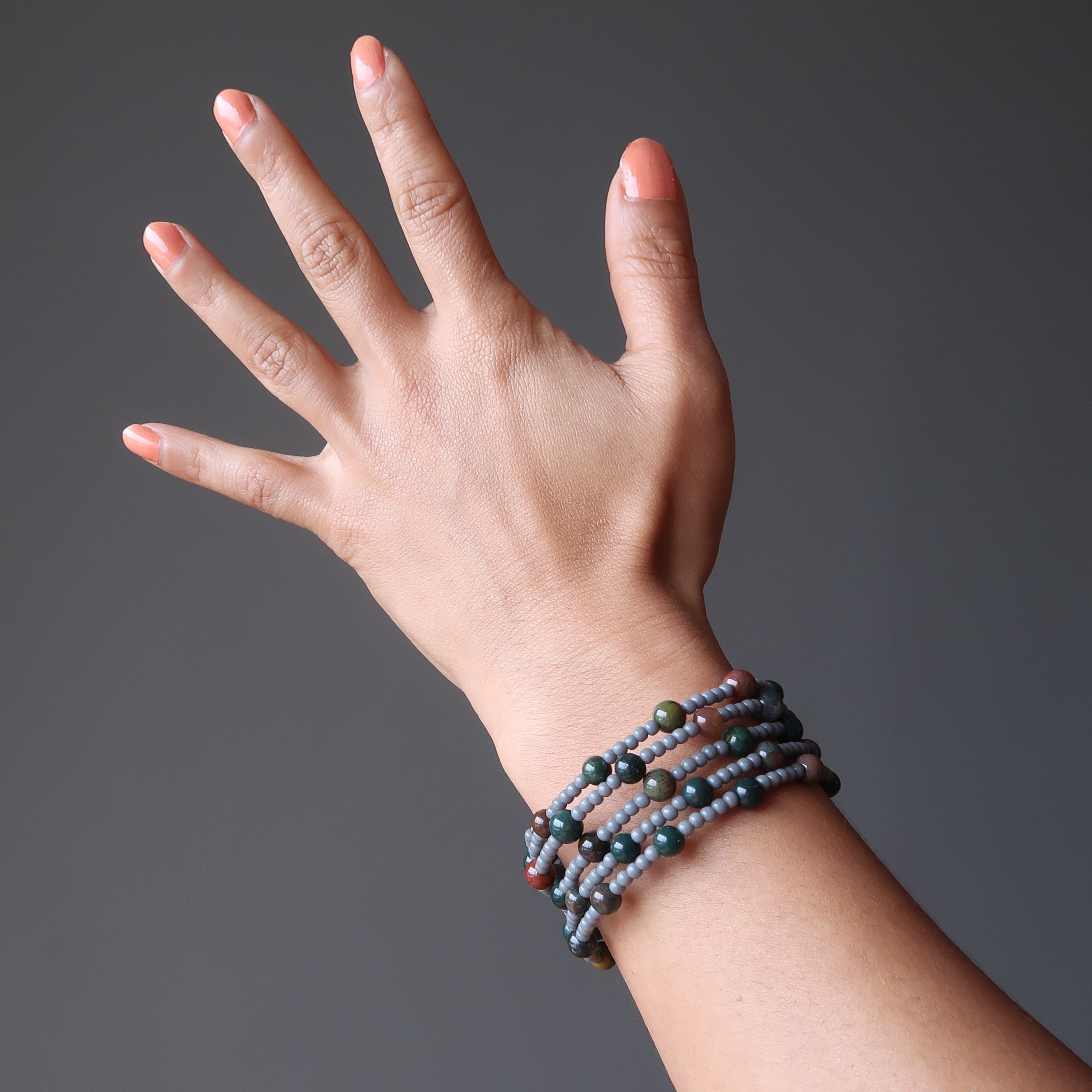 Bracelet Pierre de Sang Fil Mémoire Réglable Empilable Magique