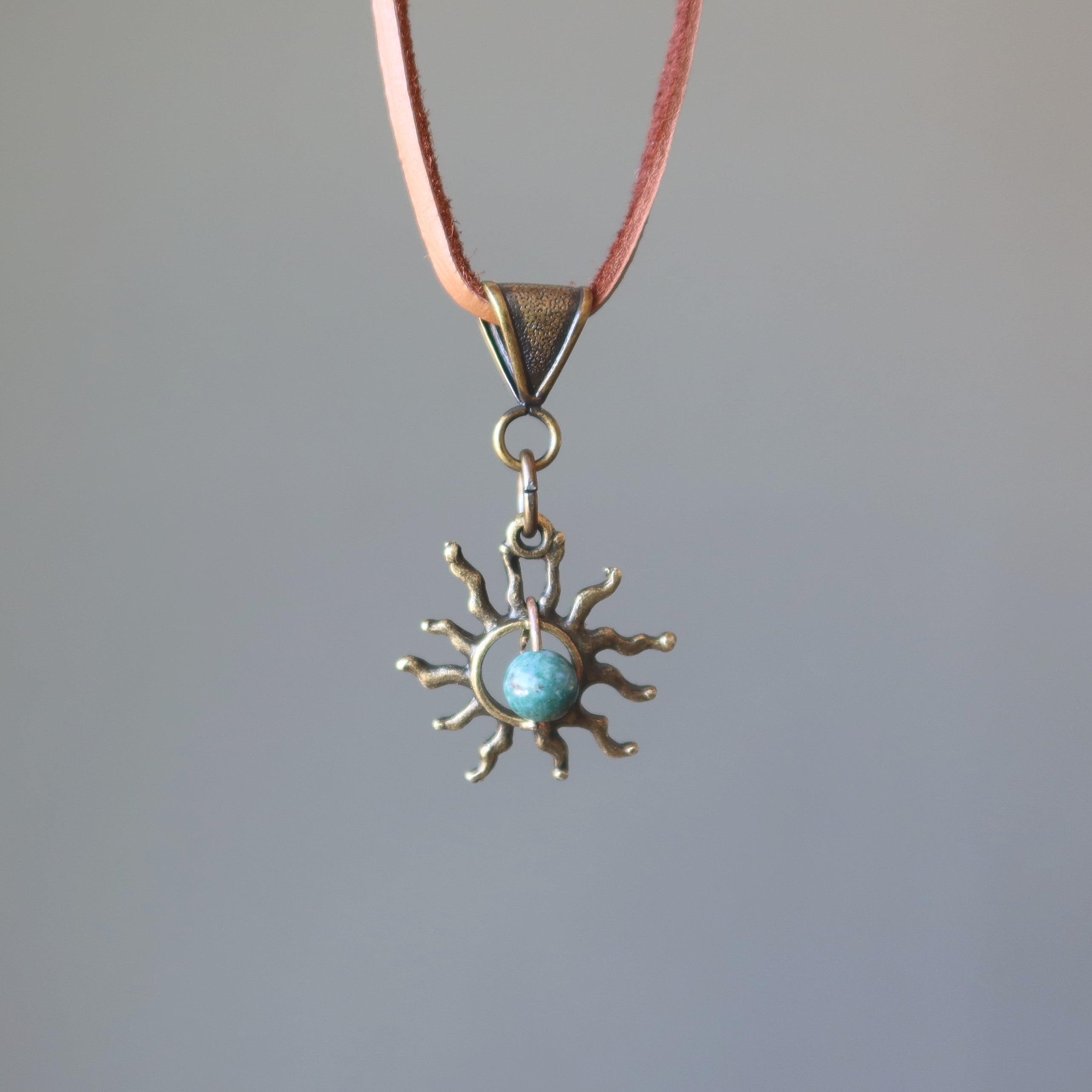 Collier Héliotrope Cuivre Cordon Cuir