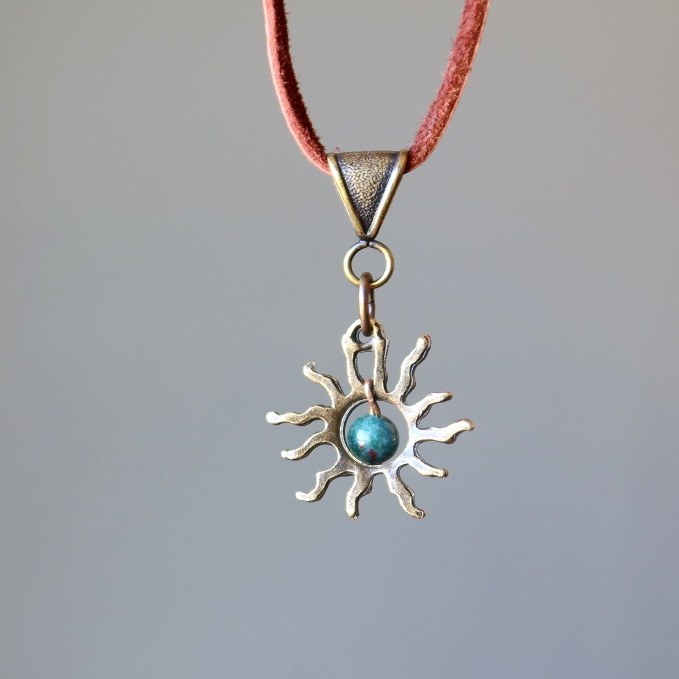 Collier Héliotrope Cuivre Cordon Cuir