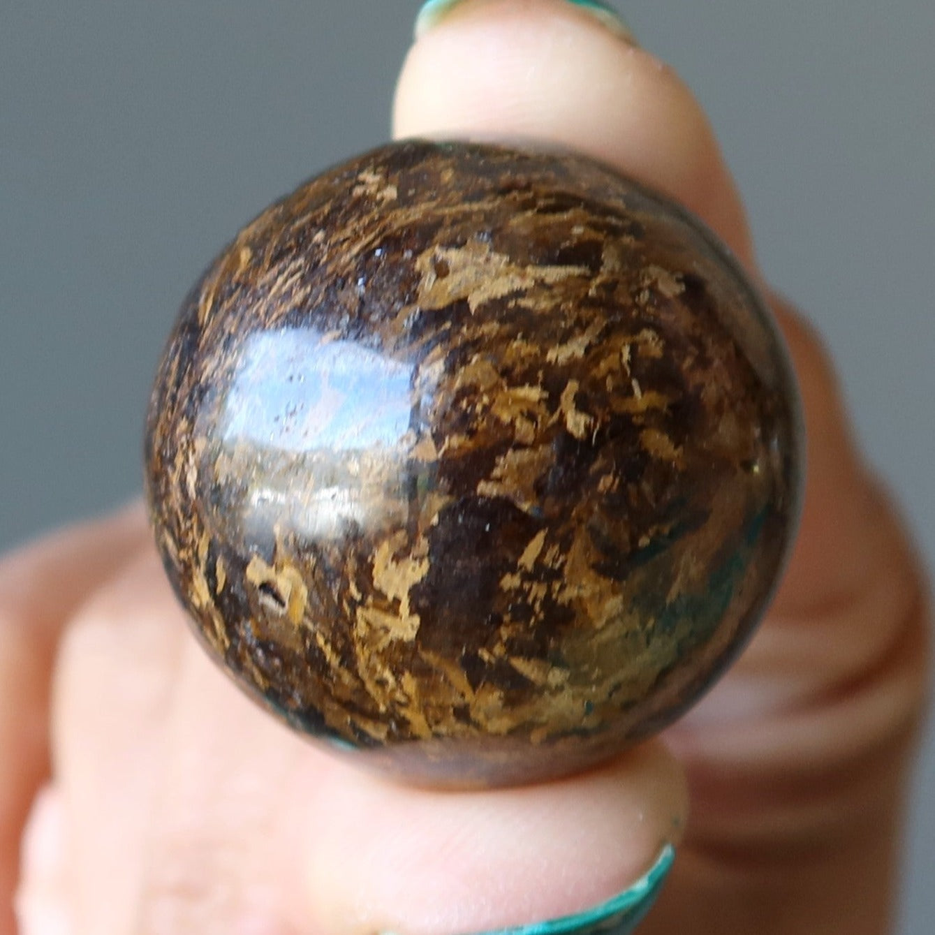 Sphère de Bronzite : Boule de Cristal de la Victoire pour le Guerrier Moderne