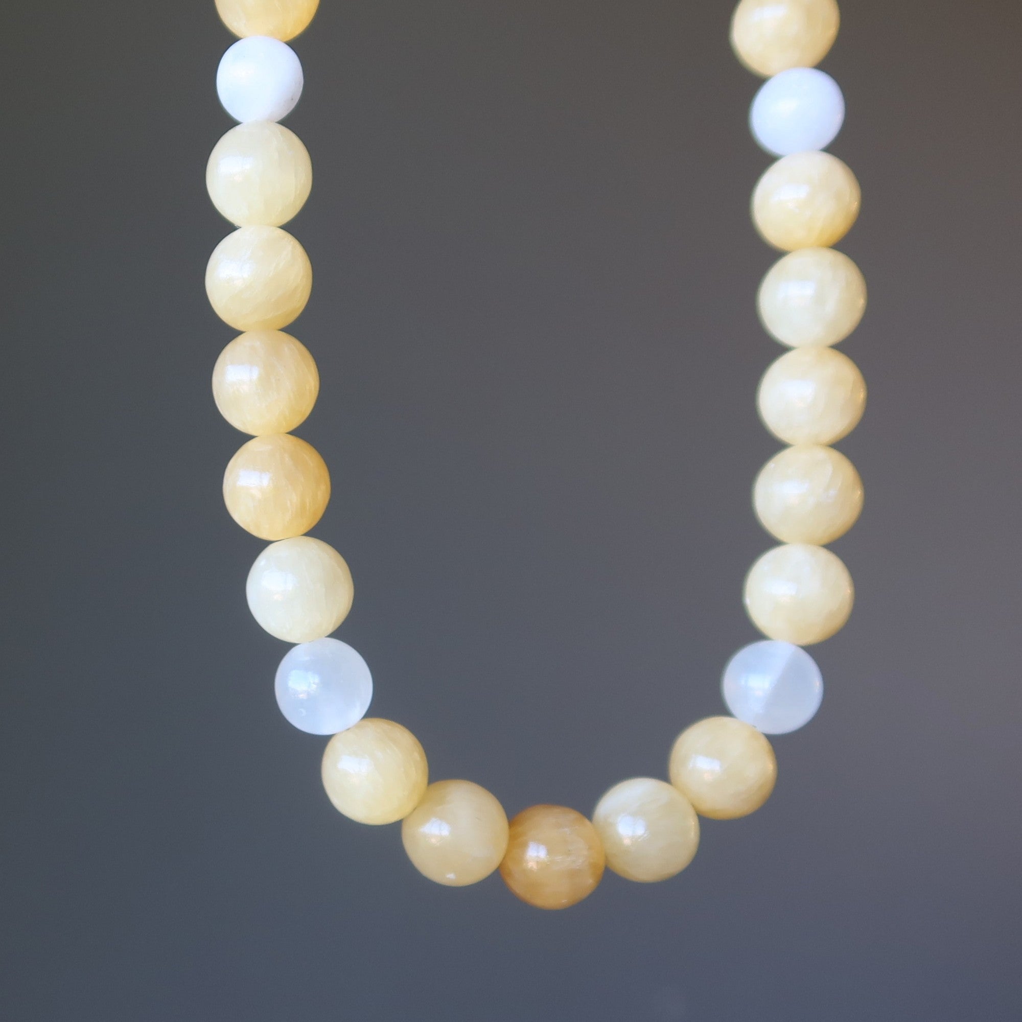 Collier Calcite Jaune Sentiments Intenses Blanc