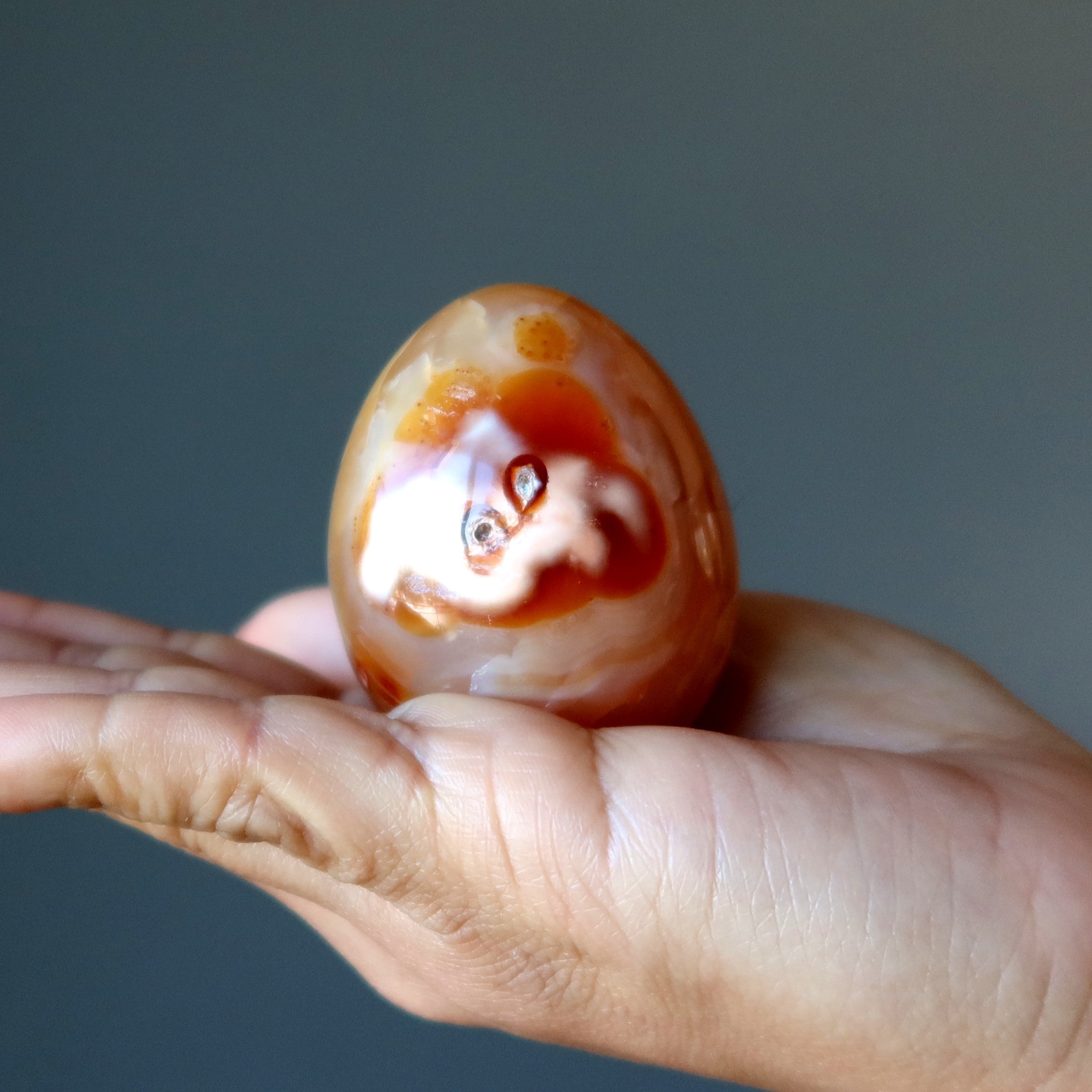 Œuf de Cornaline, Feu Orange sur Glace, Célébration de la Dualité, Cristal