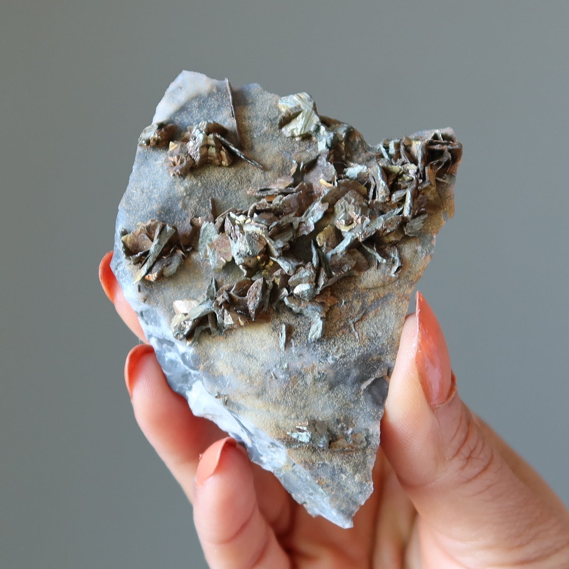 Amas de chalcopyrite Pierre de haute puissance Lustre doré