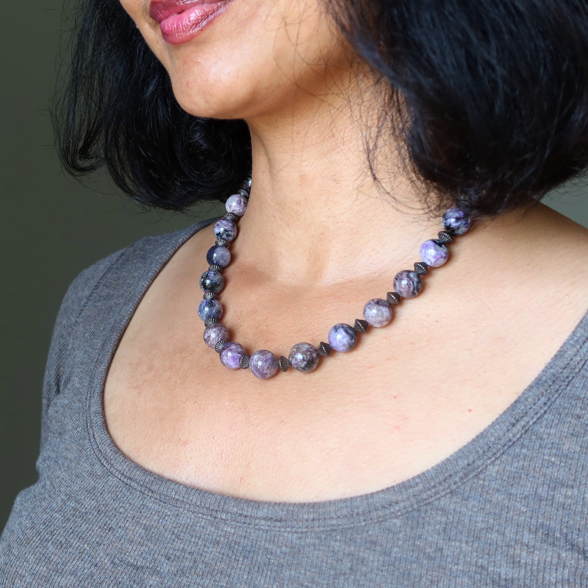 Collier en Charoïte Extase Spirituelle Pierre Gemme