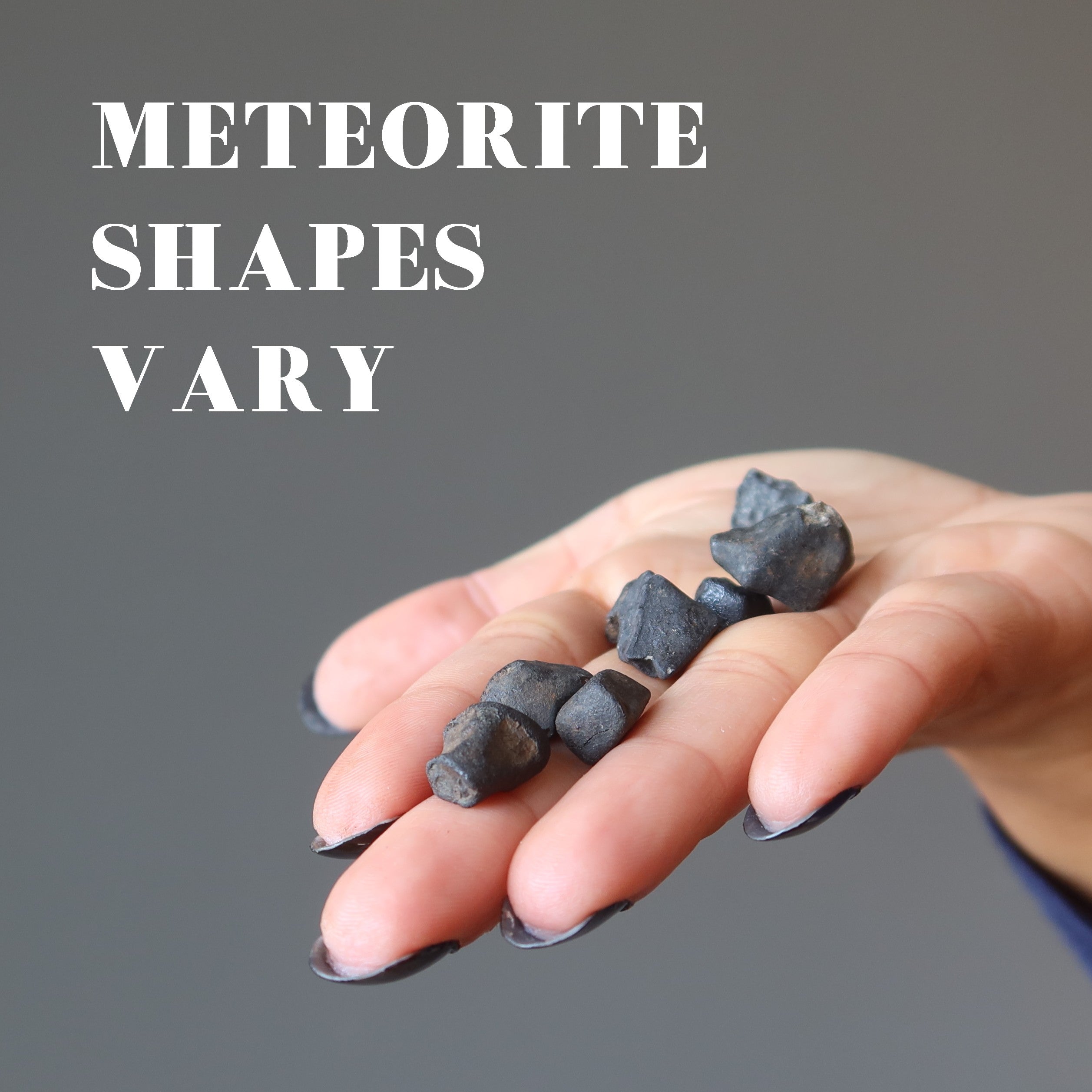 Chondrite à étalons noirs de la météorite de Chelyabinsk