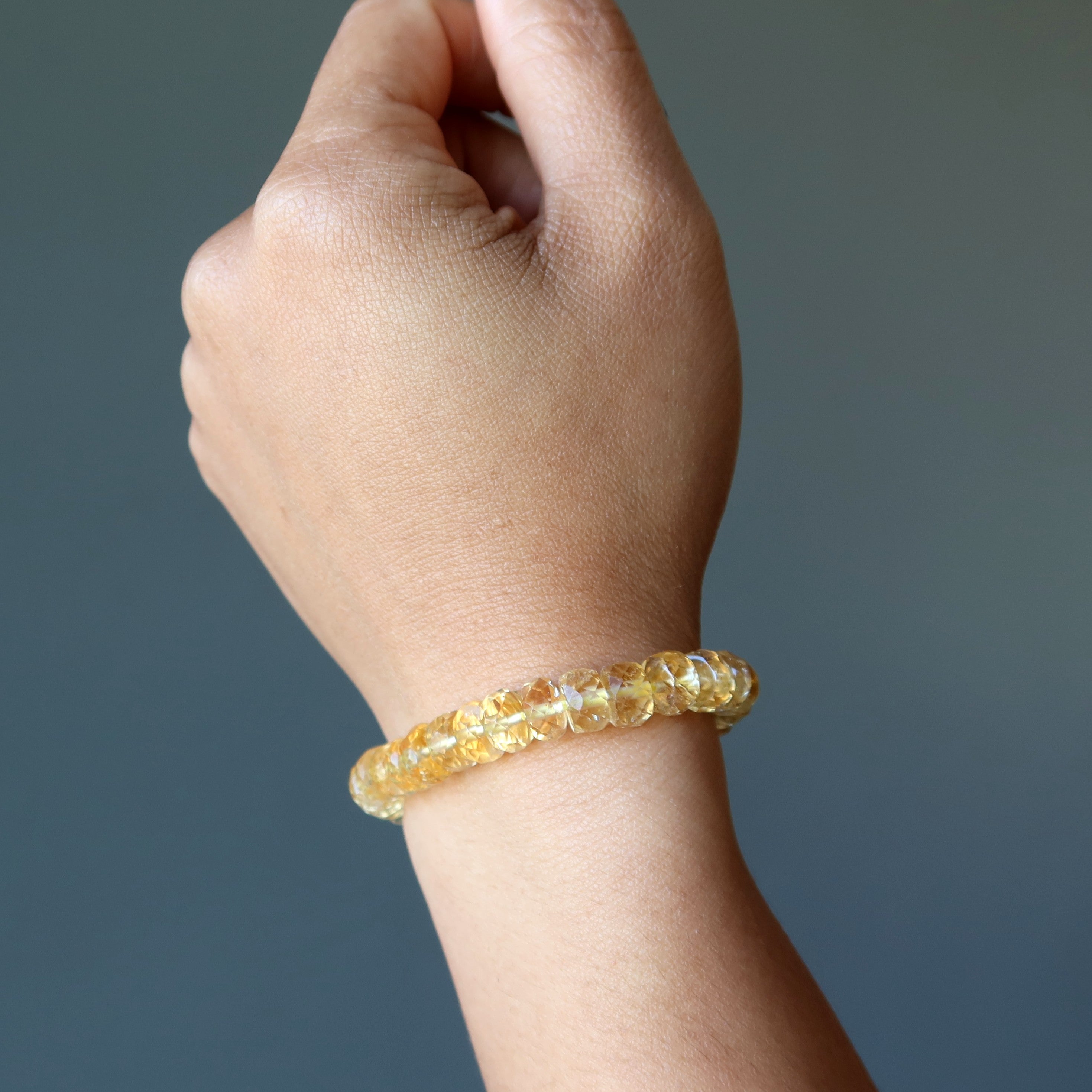 Bracelet en Citrine Pierre Jaune Facettée Porte-bonheur