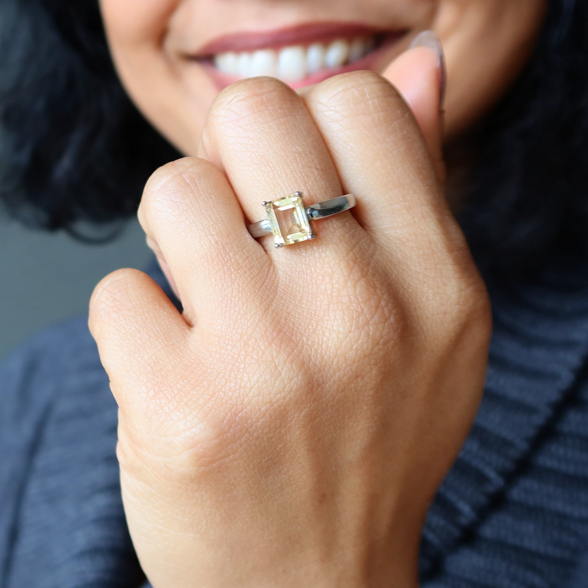 Bague Citrine Rectangle Facettée Pierre Précieuse Argent Blanc
