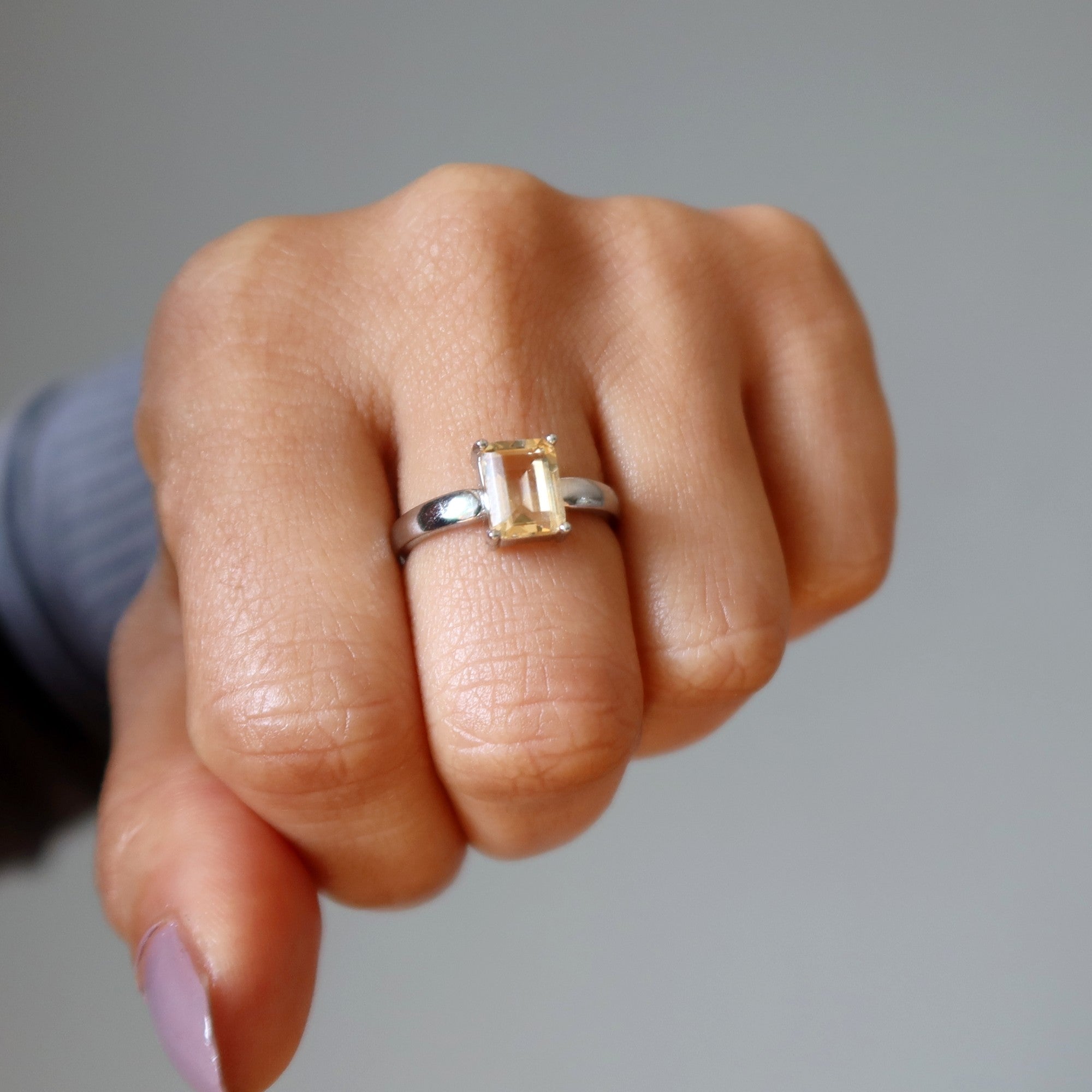Bague Citrine Rectangle Facettée Pierre Précieuse Argent Blanc