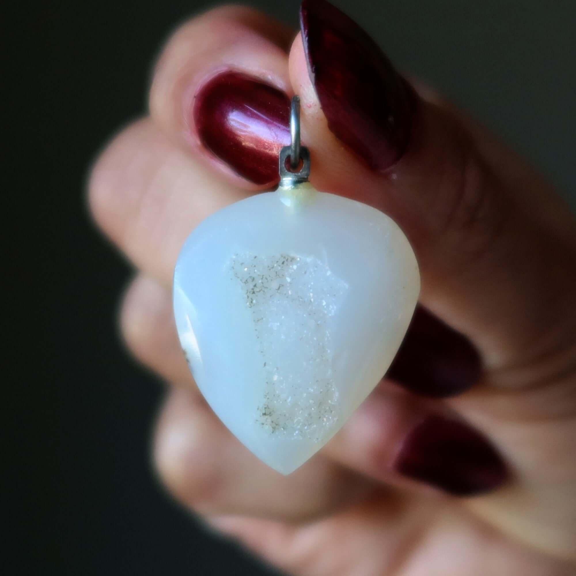 Pendentif Quartz Drusy Blanc Goutte Divinité Éblouissante