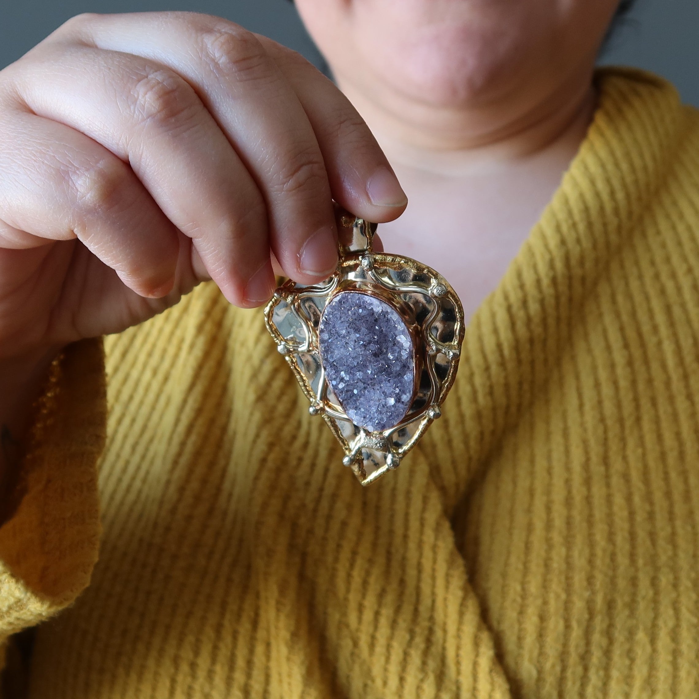 Pendentif en améthyste Signification de la vie Feuille d'or Druzy Cristal