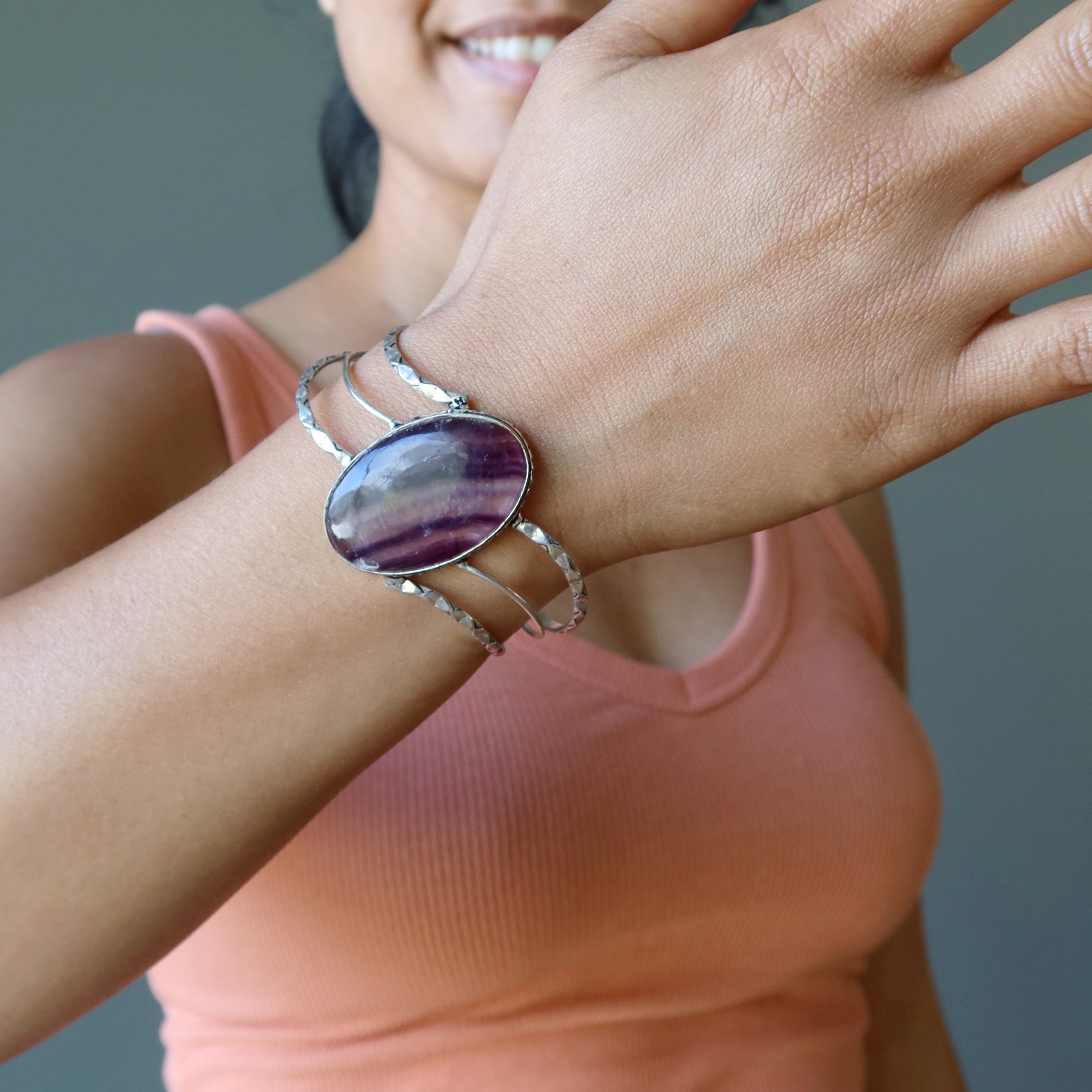Bracelet en fluorine en argent sterling manchette réglable à motif violet