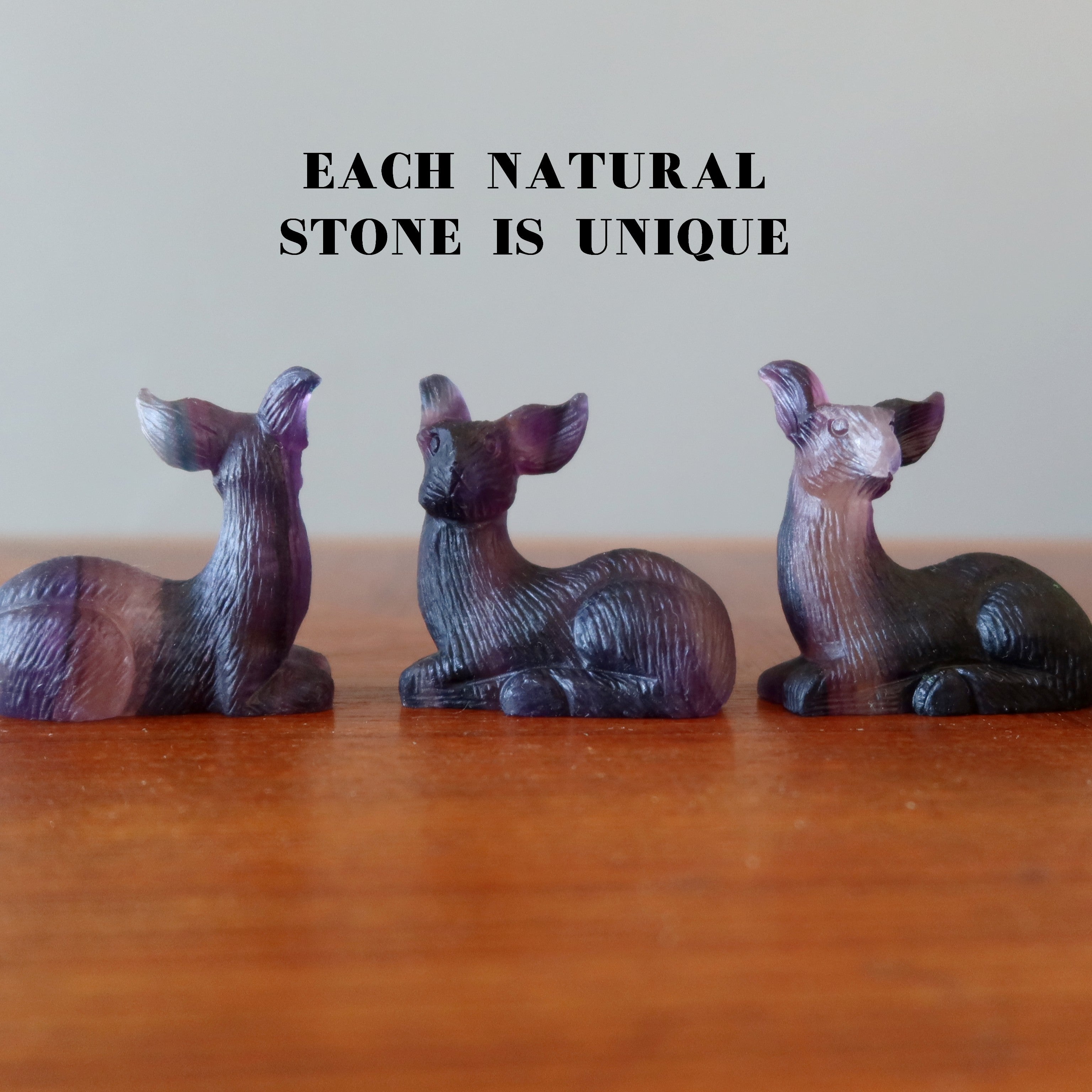 Figurine de cerf en fluorite - Pré enchanté