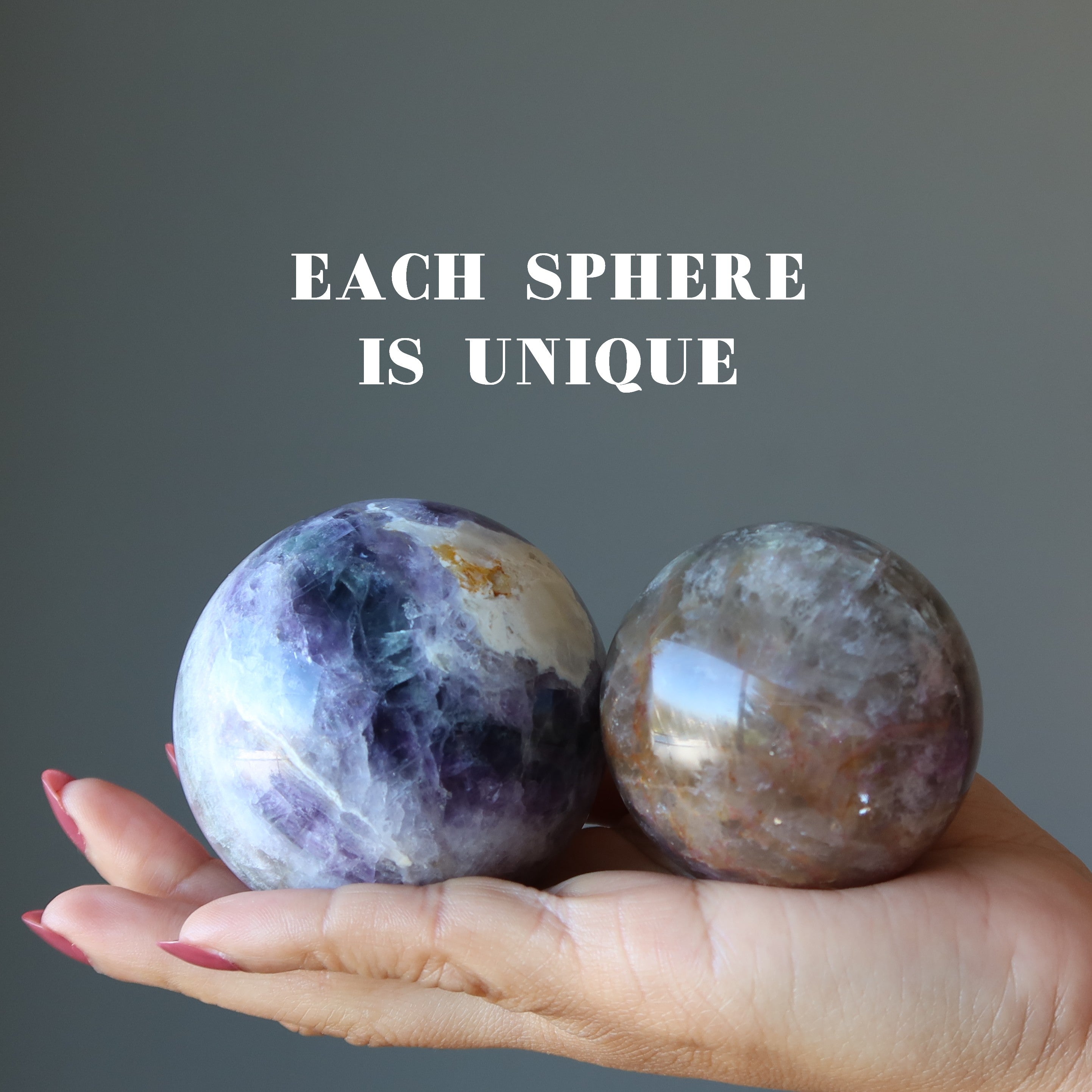 Sphère de fluorite - Boule de cristal arc-en-ciel aux tons terreux