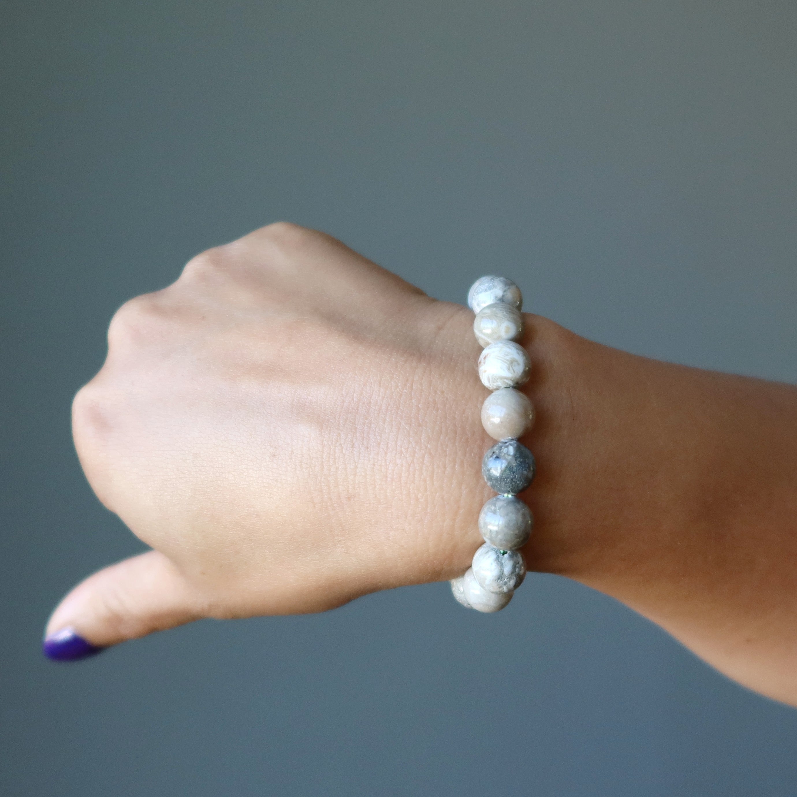 Bracelet corail fossile Cristal gris naturel Mystère des profondeurs marines